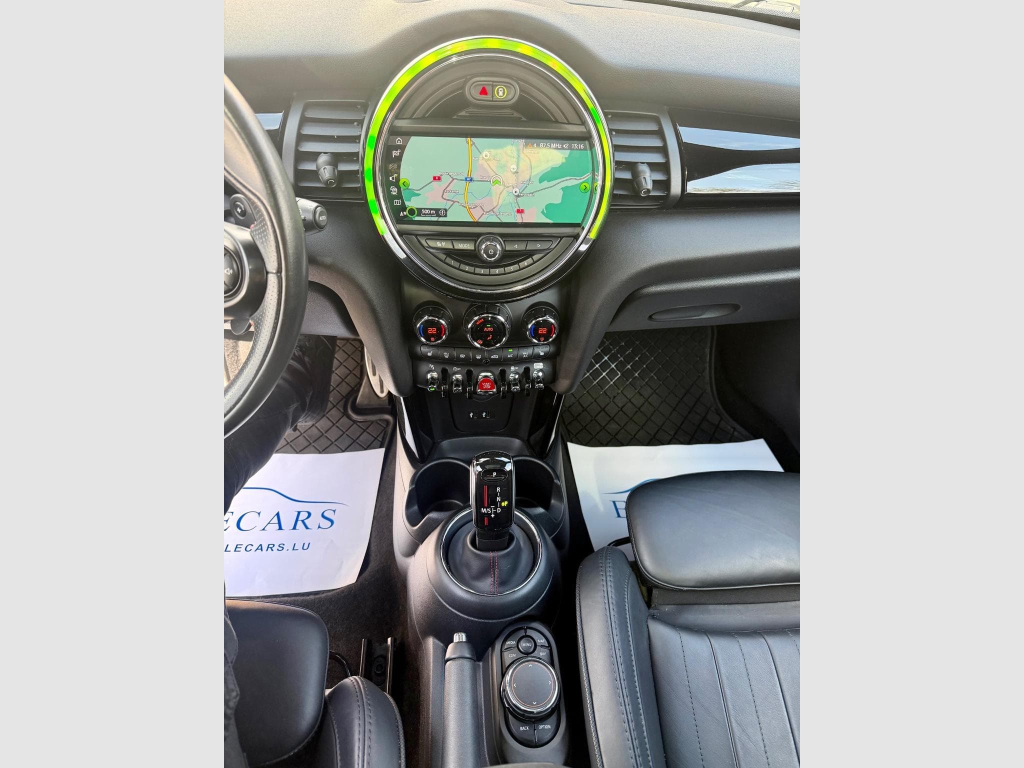 Mini Cooper John Cooper Works 231 Aut. PANO/CAM/CARPLAY (2019) - Photo 12