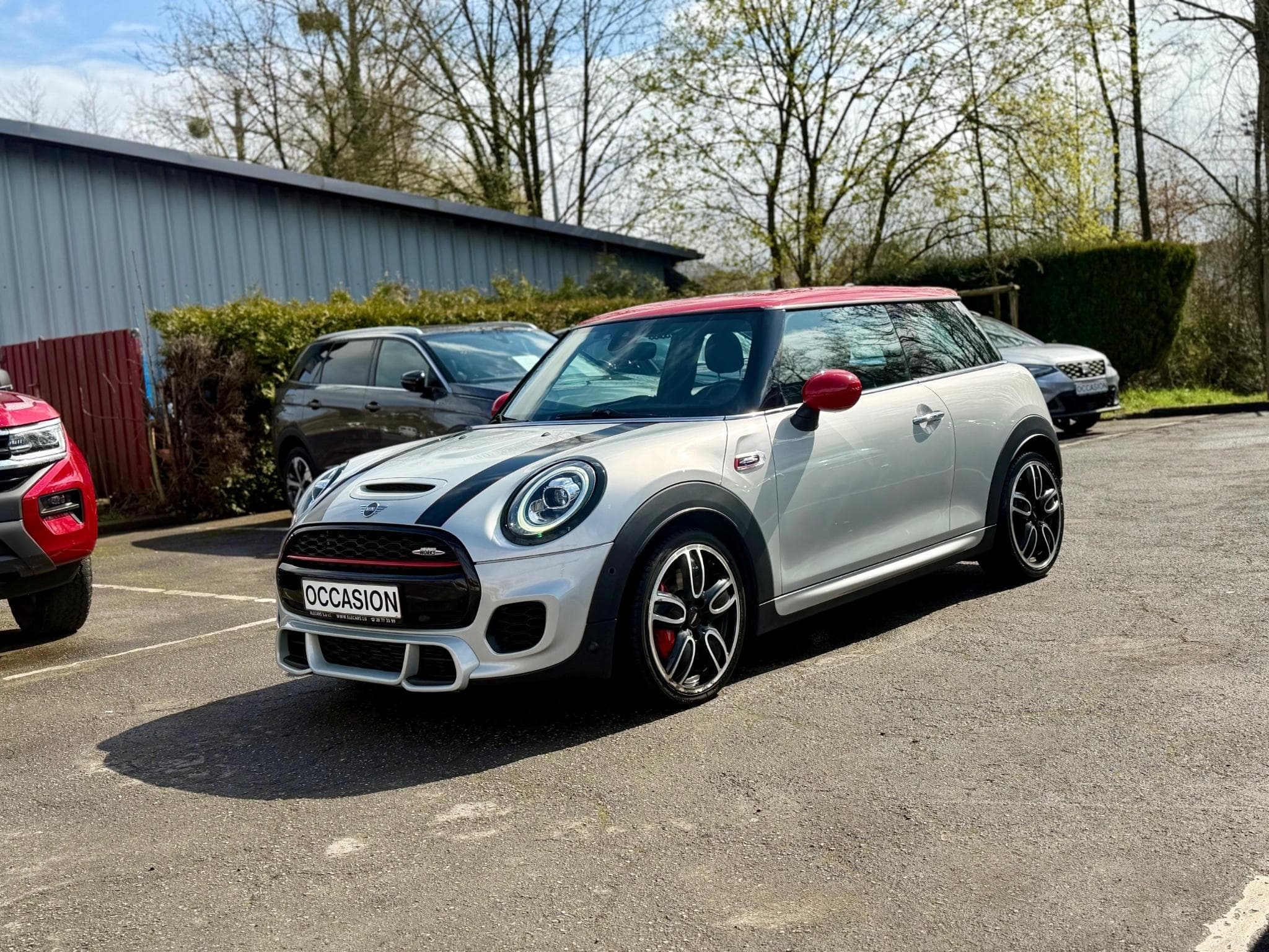 Mini Cooper John Cooper Works 231 Aut. PANO/CAM/CARPLAY (2019) - Photo 3
