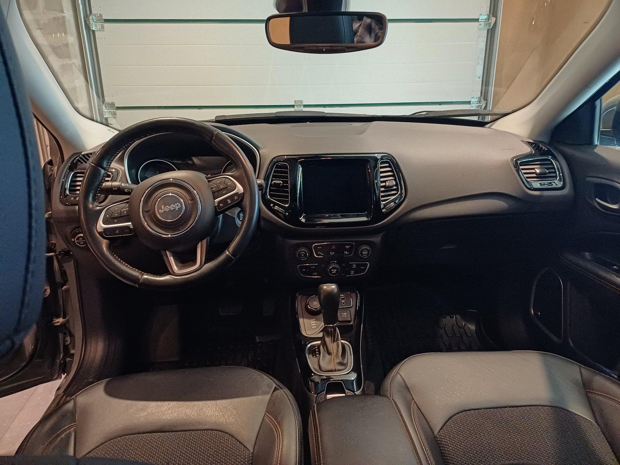 Jeep Compass Limited 4x4 (2020) - Photo 6