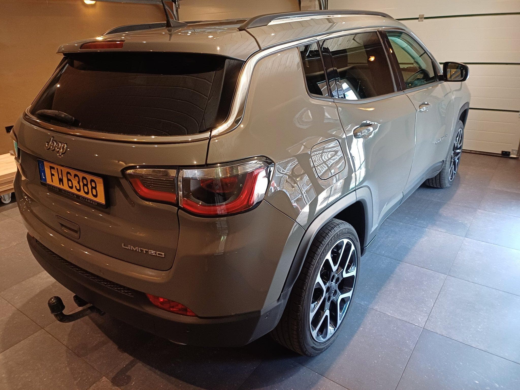 Jeep Compass Limited 4x4 (2020) - Photo 7