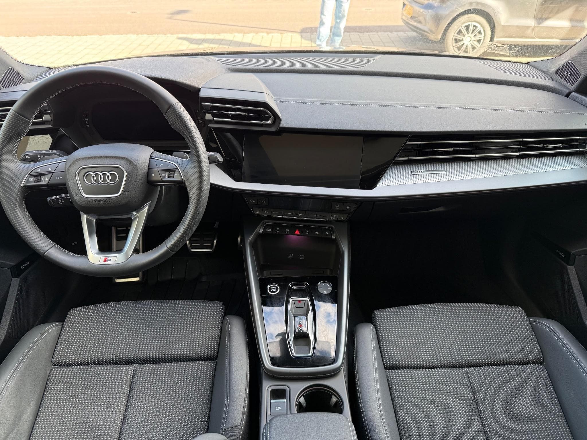 Audi A3 Sportback S-line (2025) - Photo 6