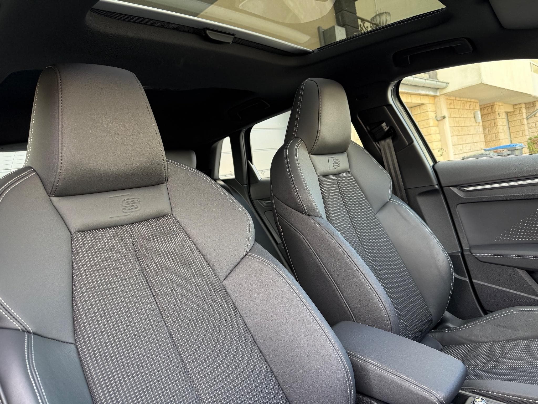 Audi A3 Sportback S-line (2025) - Photo 9