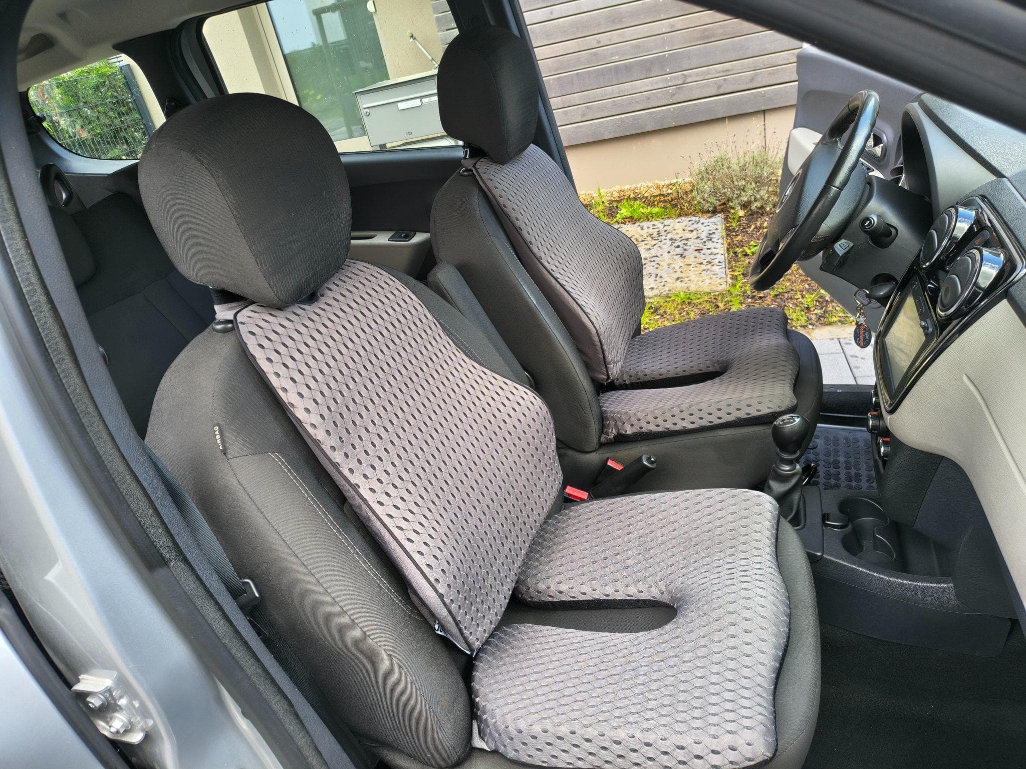 Dacia Lodgy Dacia Lodgy 1.5 dCi 110 7 places (2016) - Foto 10