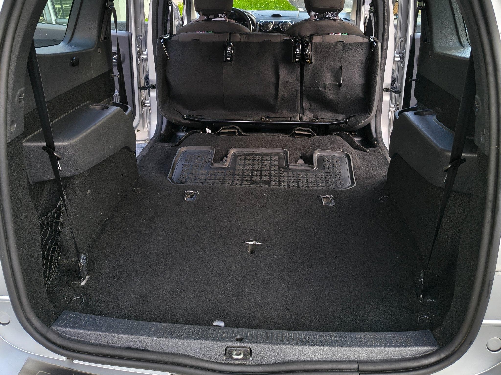 Dacia Lodgy Dacia Lodgy 1.5 dCi 110 7 places (2016) - Foto 15