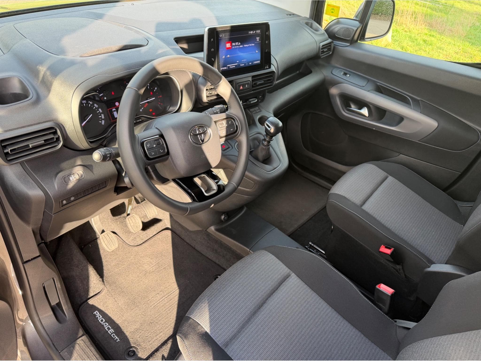Toyota Proace Proace City Longue (2023) - Photo 6