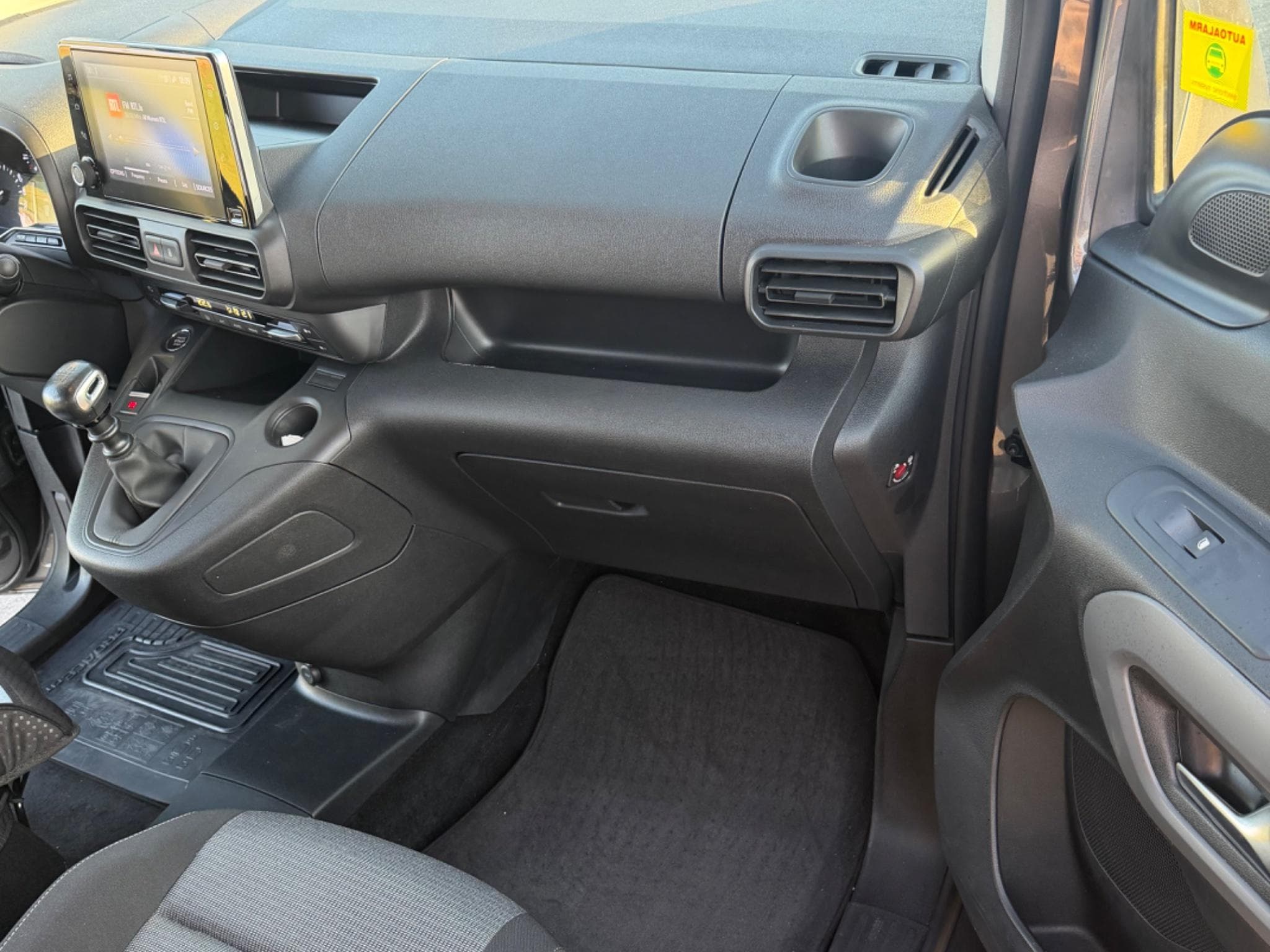 Toyota Proace Proace City Longue (2023) - Photo 8