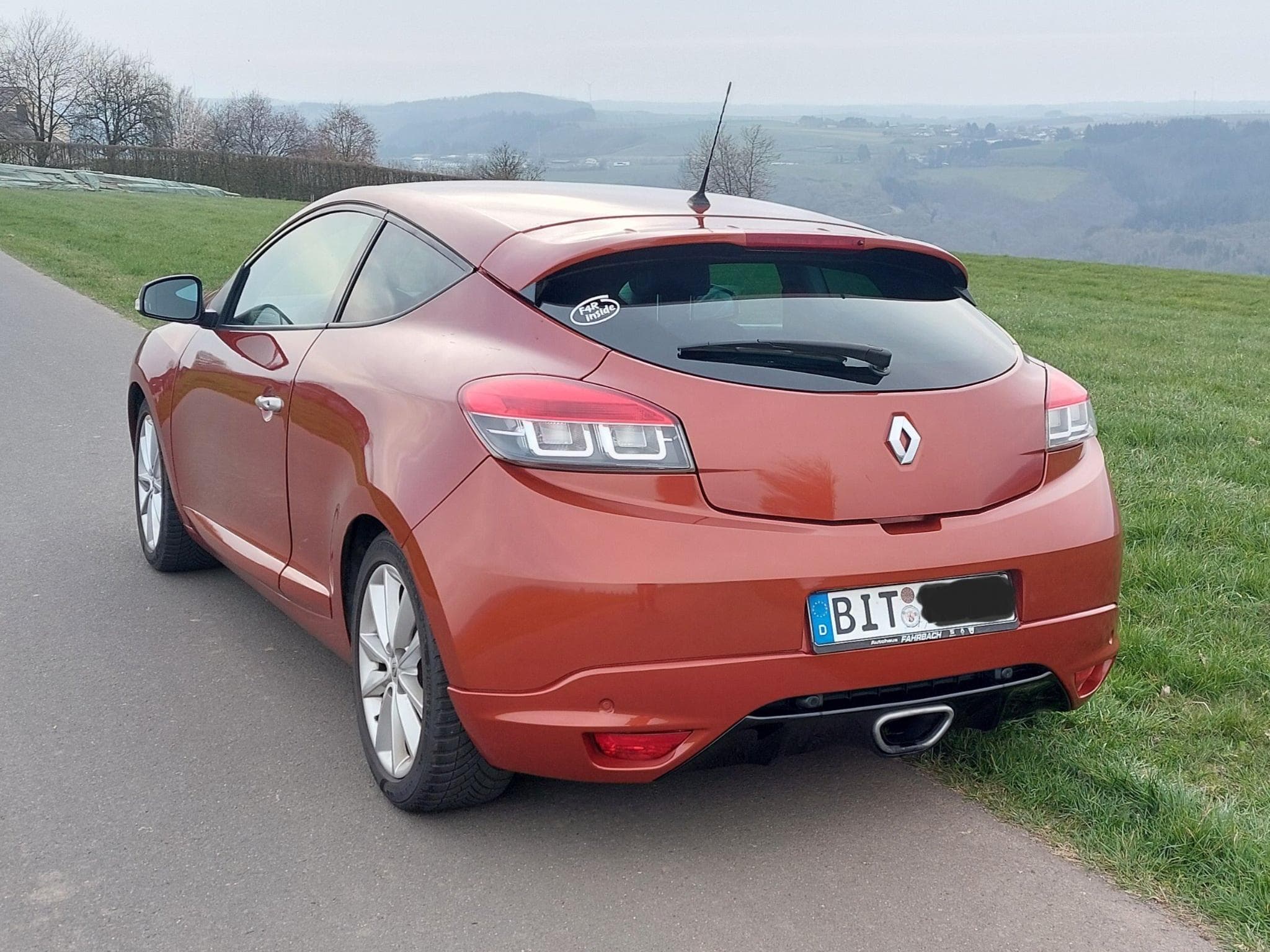 Renault Megane Coupe (2010) - Foto 1