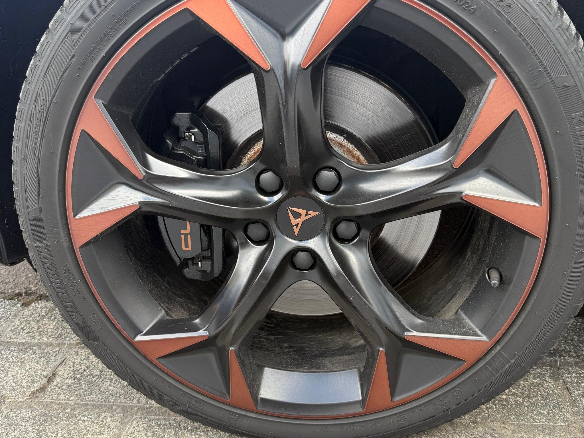 Cupra Formentor VZ 4Drive 2.0 TSI DSG / Beats Sound (2024) - Photo 5