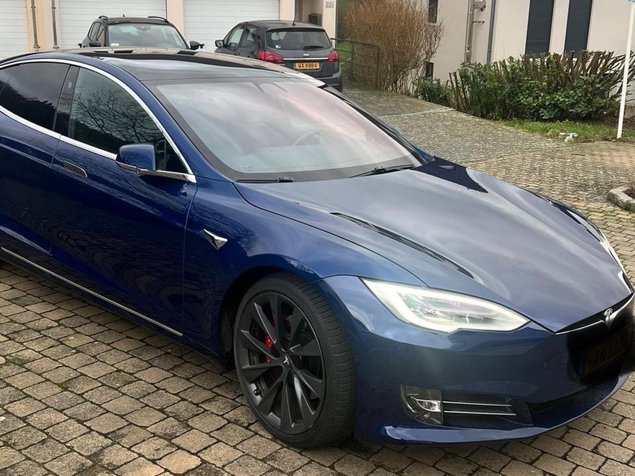 Tesla Model S Model S (2020) - Photo 3