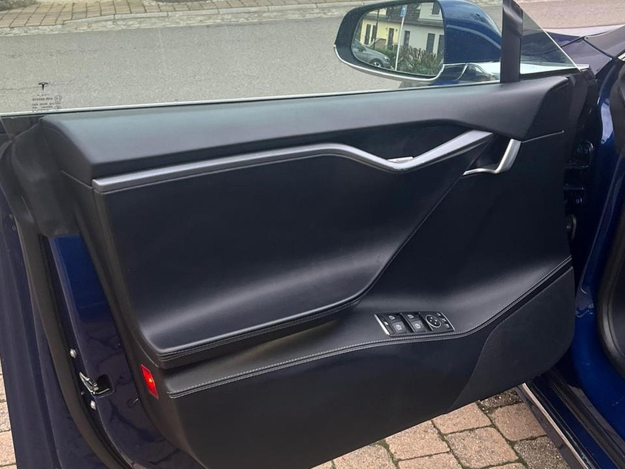 Tesla Model S Model S (2020) - Photo 9