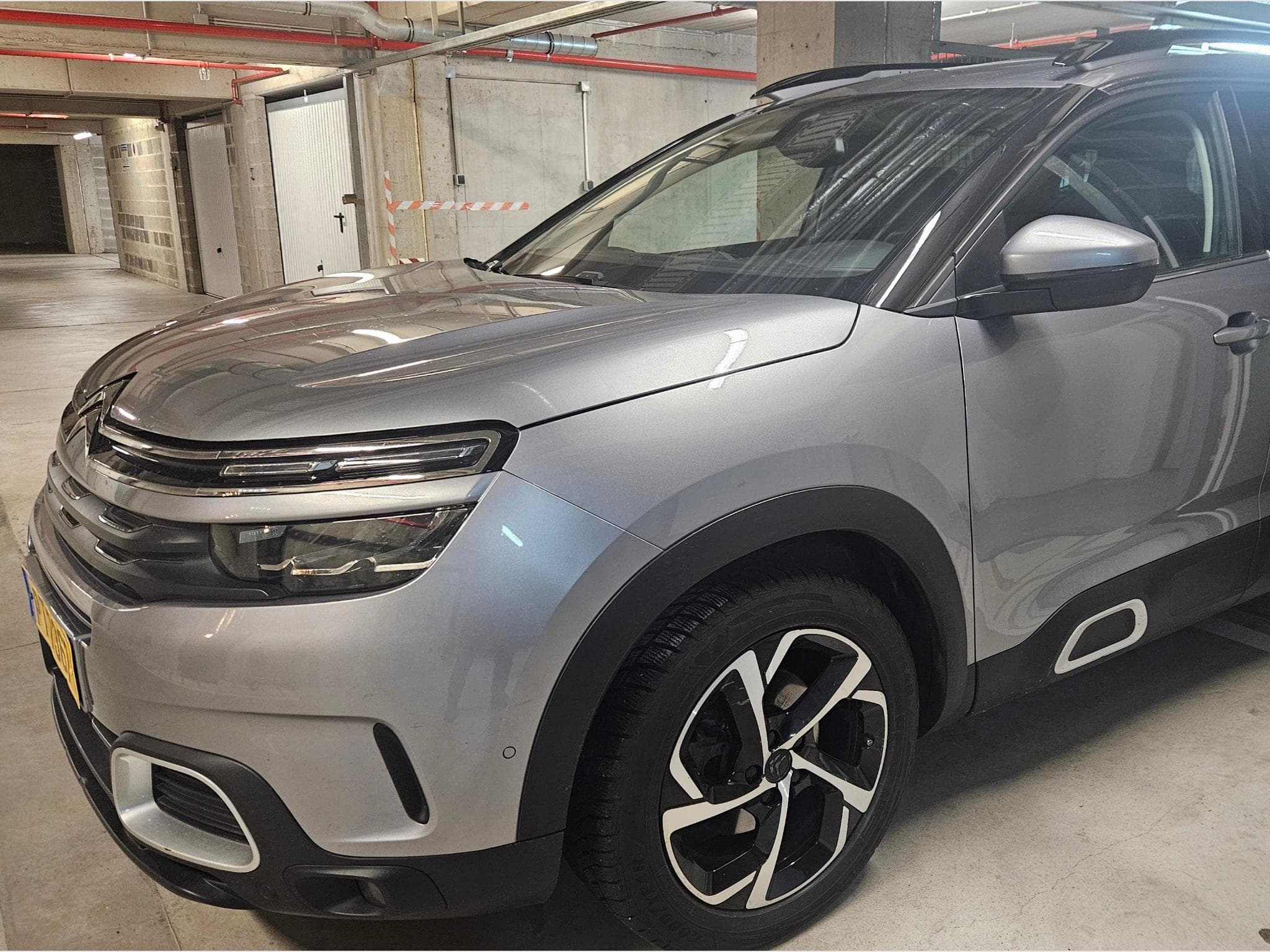 Citroën C5 Aircross Feel 1.5 BLUEHDI 130EAT8 Gris Artense (2021) - Photo 1