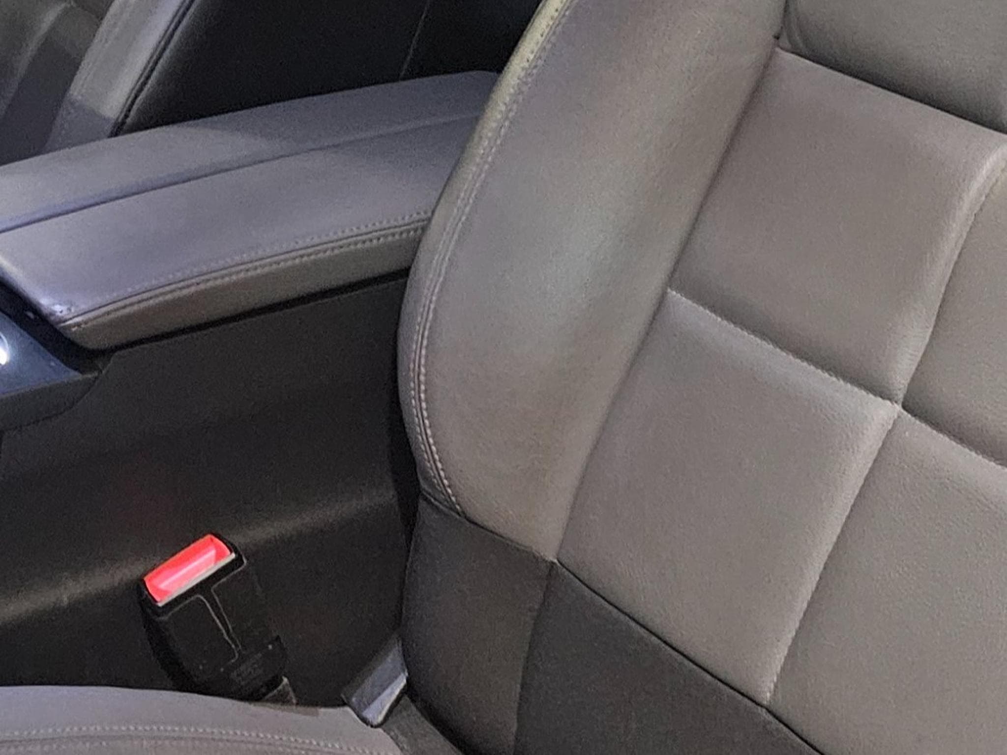 Citroën C5 Aircross Feel 1.5 BLUEHDI 130EAT8 Gris Artense (2021) - Photo 6