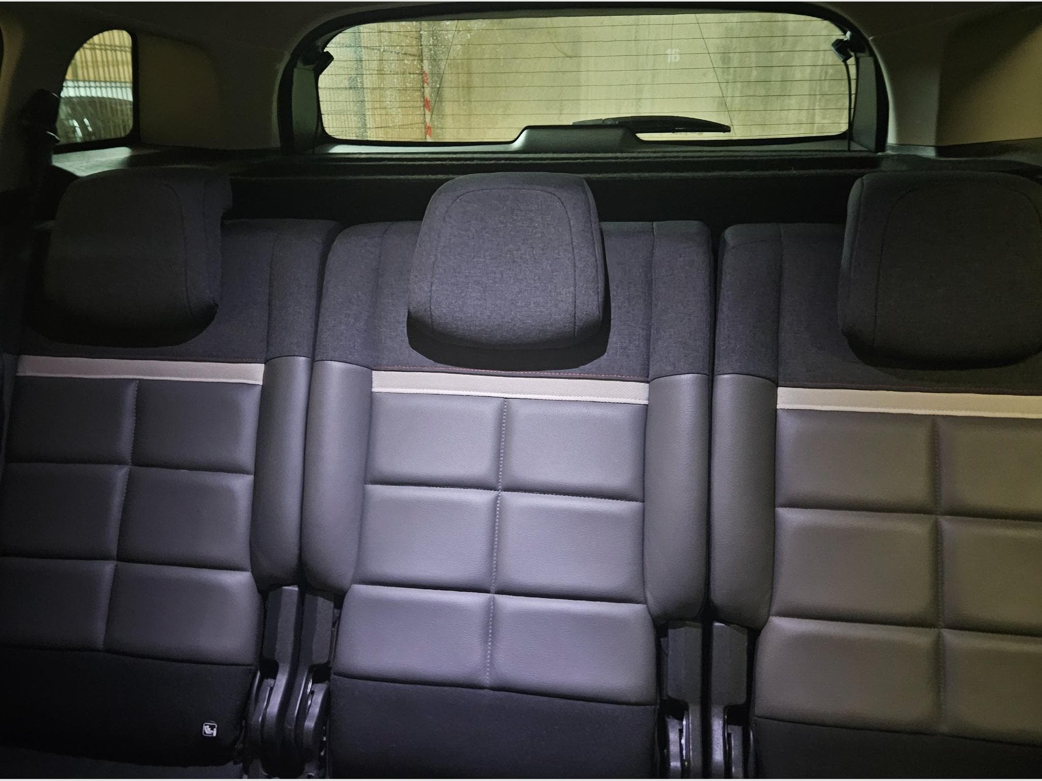 Citroën C5 Aircross Feel 1.5 BLUEHDI 130EAT8 Gris Artense (2021) - Photo 7