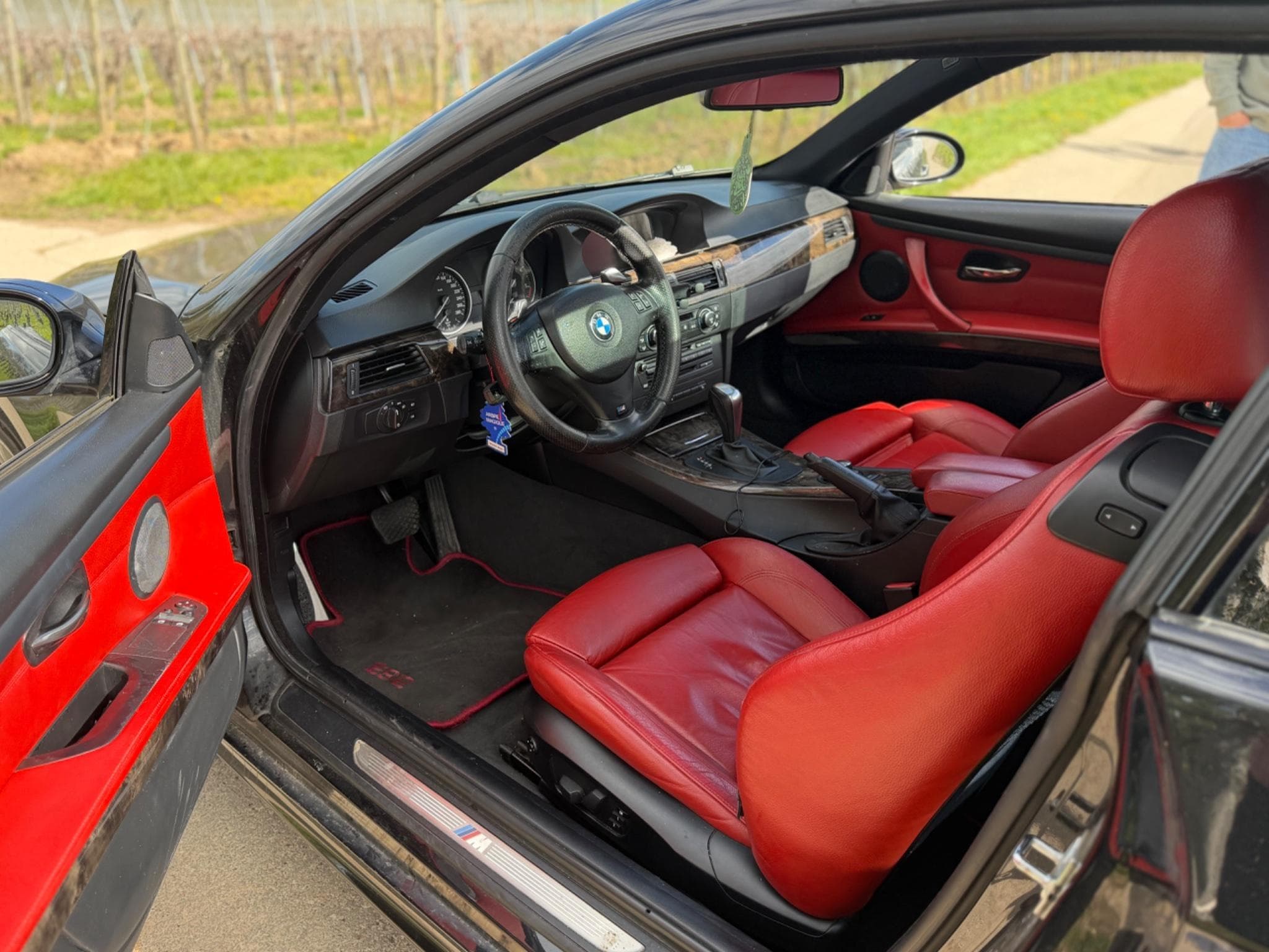 BMW 335 Coupé (2008) - Photo 7