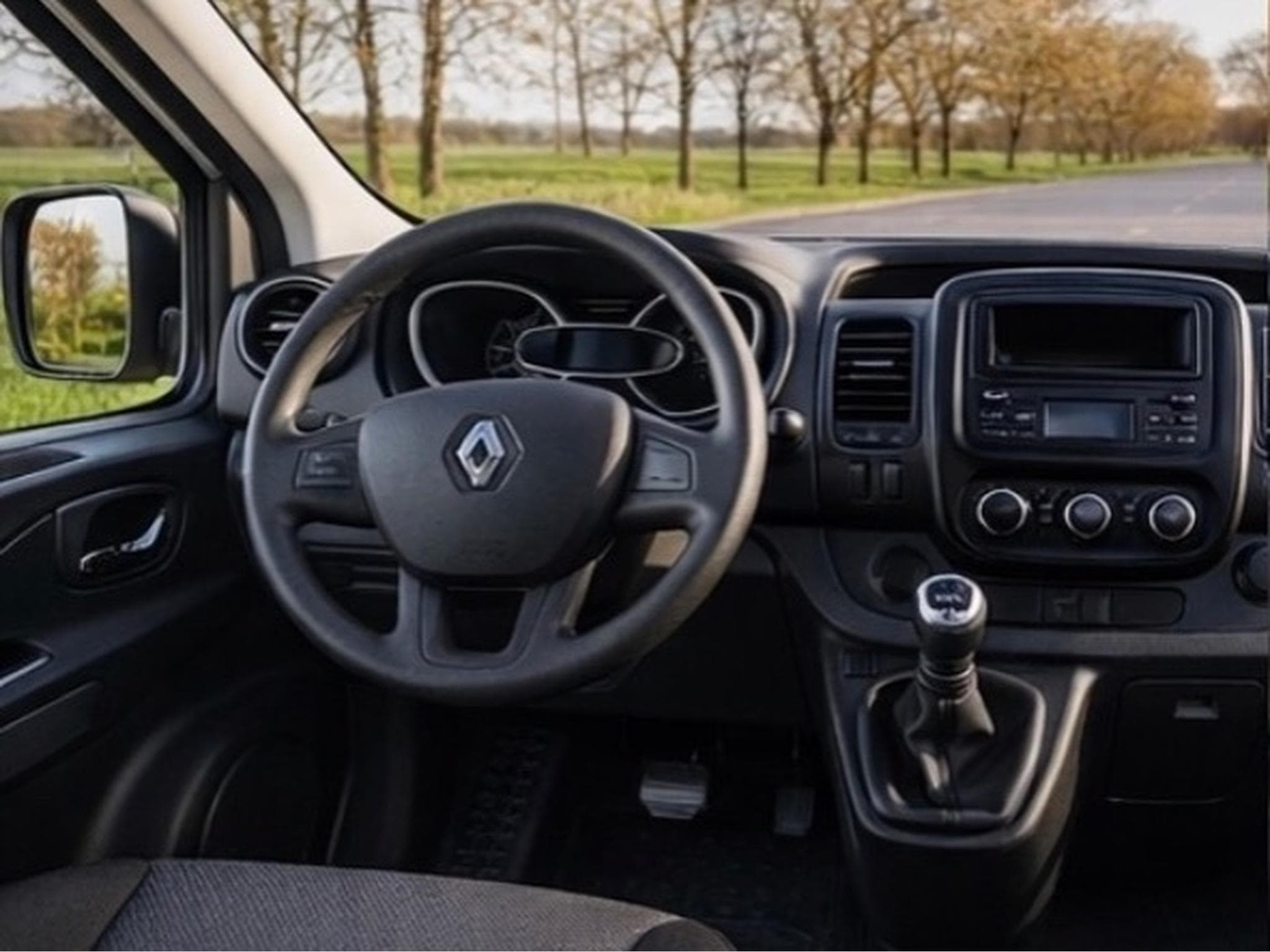 Renault Trafic GRAND CONFORT L2H1 (2021) - Photo 2