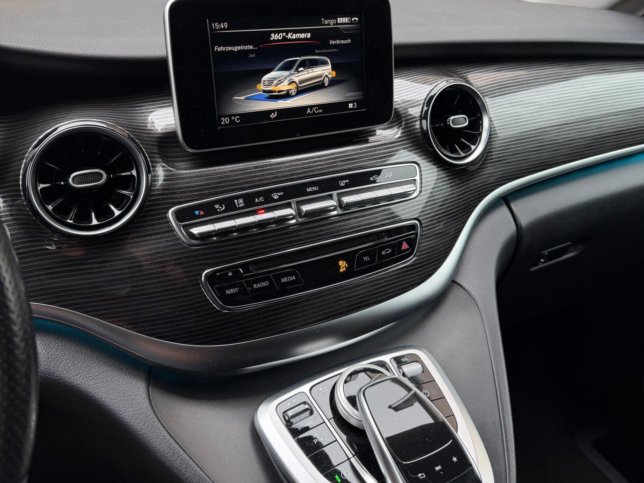 Mercedes V V 250 D Avantgarde (L2) Sport Pack AMG (2019) - Foto 4