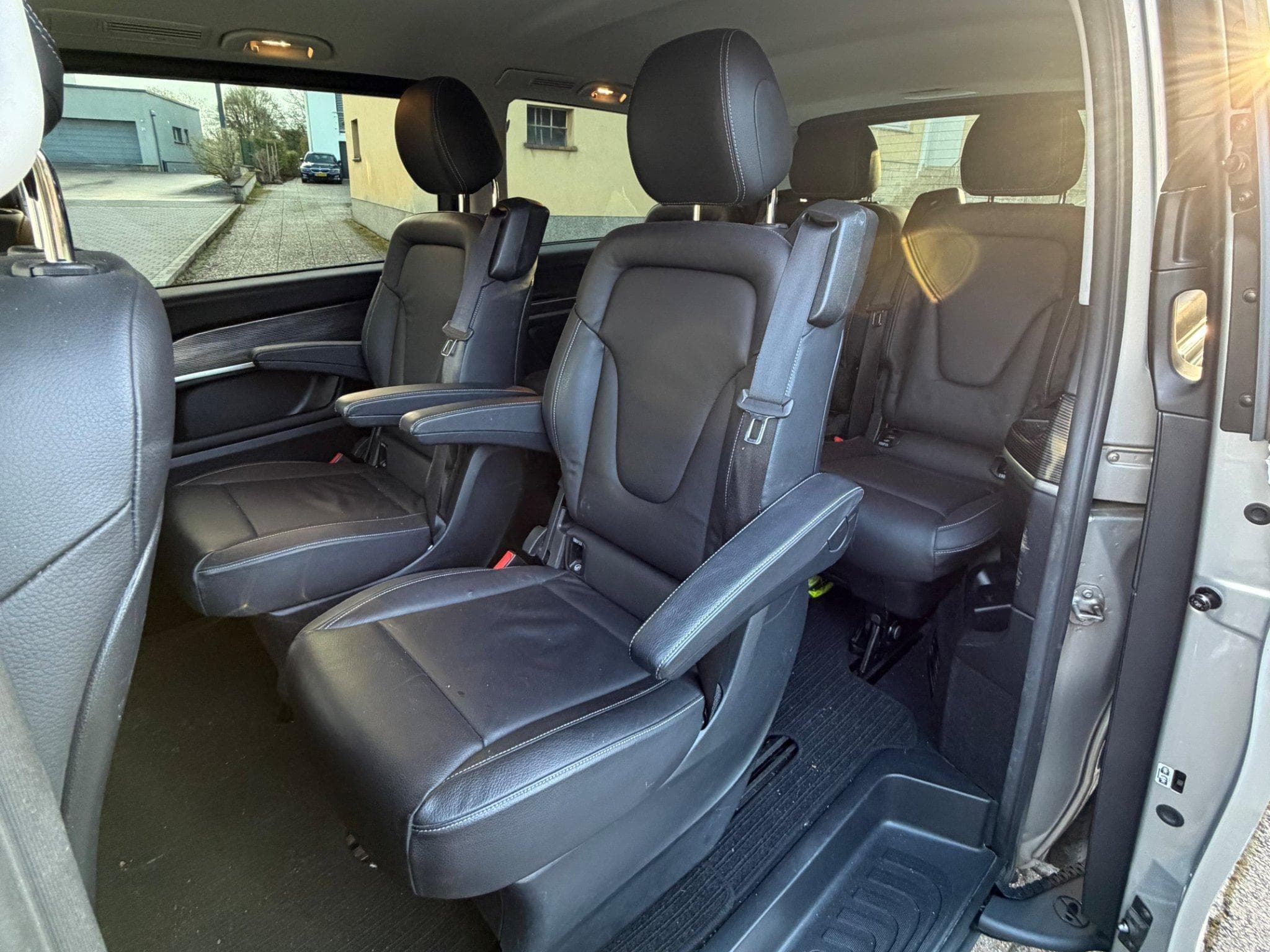 Mercedes V V 250 D Avantgarde (L2) Sport Pack AMG (2019) - Foto 5