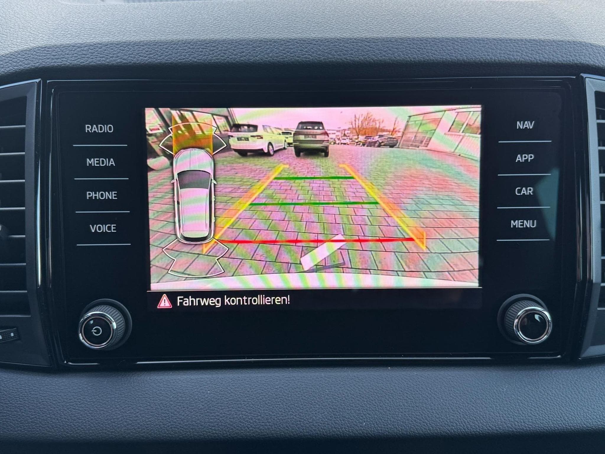 Skoda Karoq 1,5 TSI DSG (2026) - Foto 20