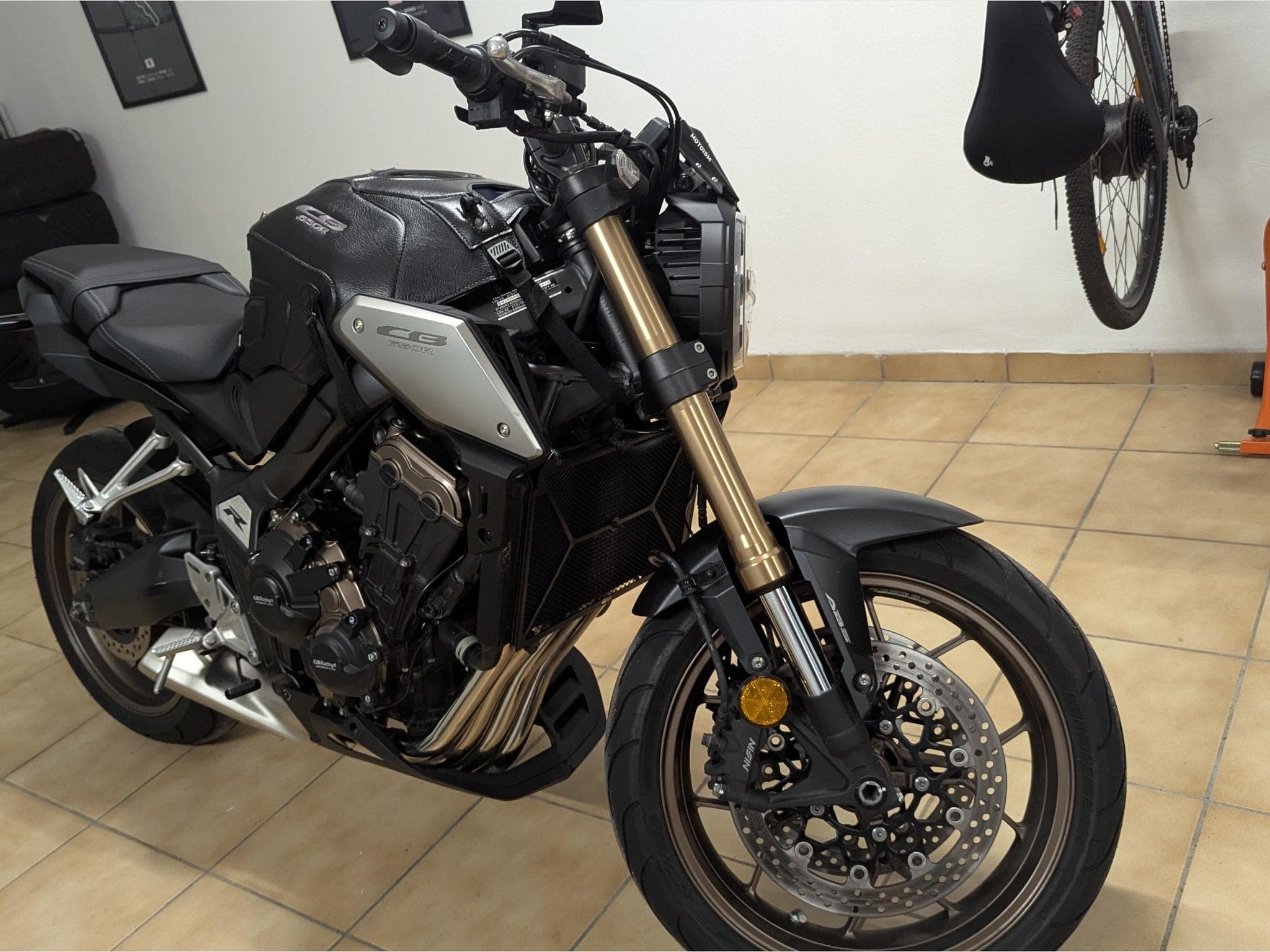 Honda CB 650R (2022) - Photo 14