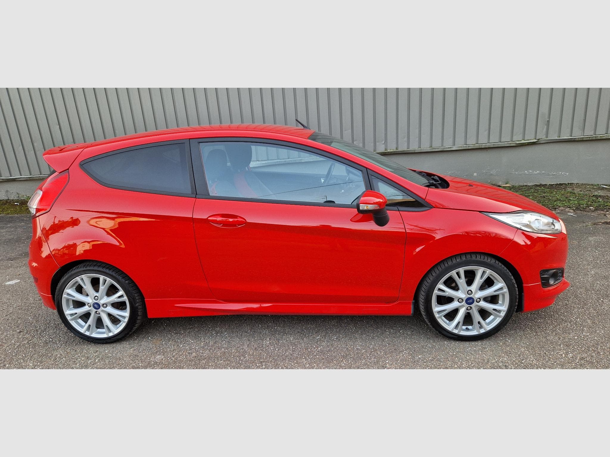 Ford Fiesta VI ph.2 ST Line 1.5 tdci 95ch (2016) - Foto 2