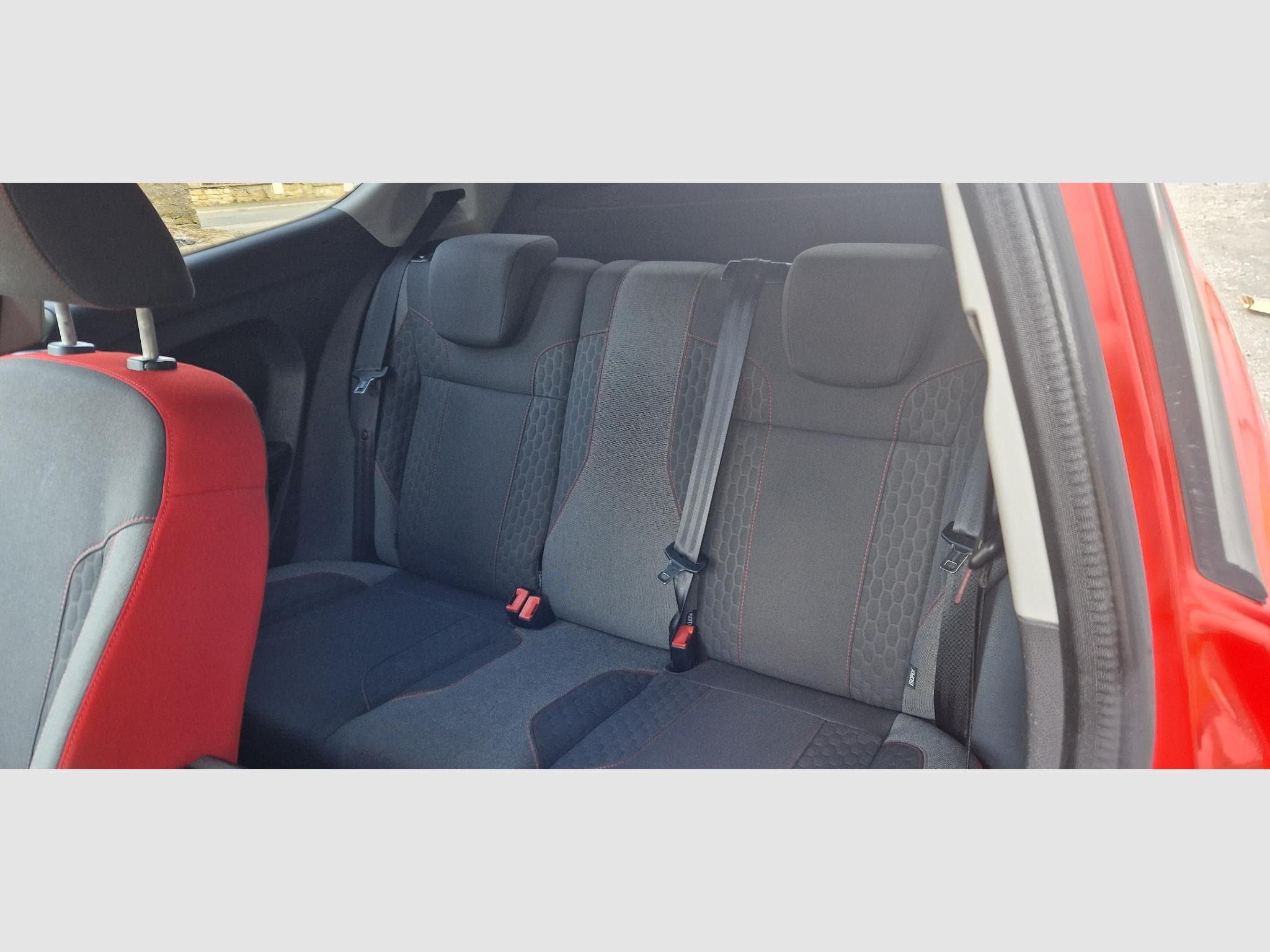 Ford Fiesta VI ph.2 ST Line 1.5 tdci 95ch (2016) - Foto 8