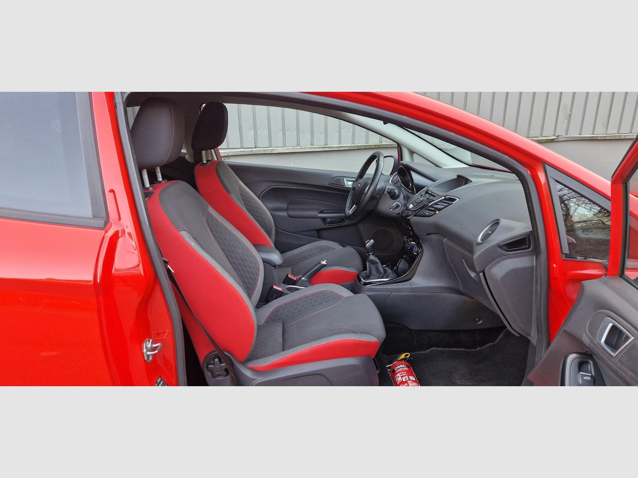 Ford Fiesta VI ph.2 ST Line 1.5 tdci 95ch (2016) - Foto 9