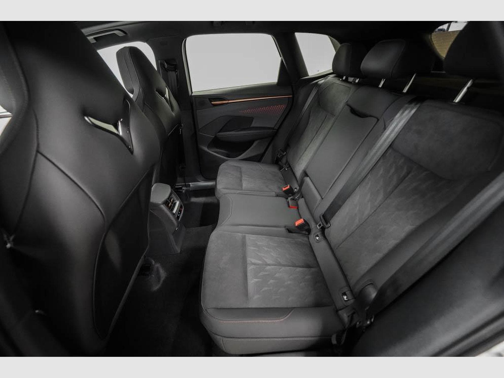 Cupra Terramar 2,0 TSI DSG (2025) - Foto 17