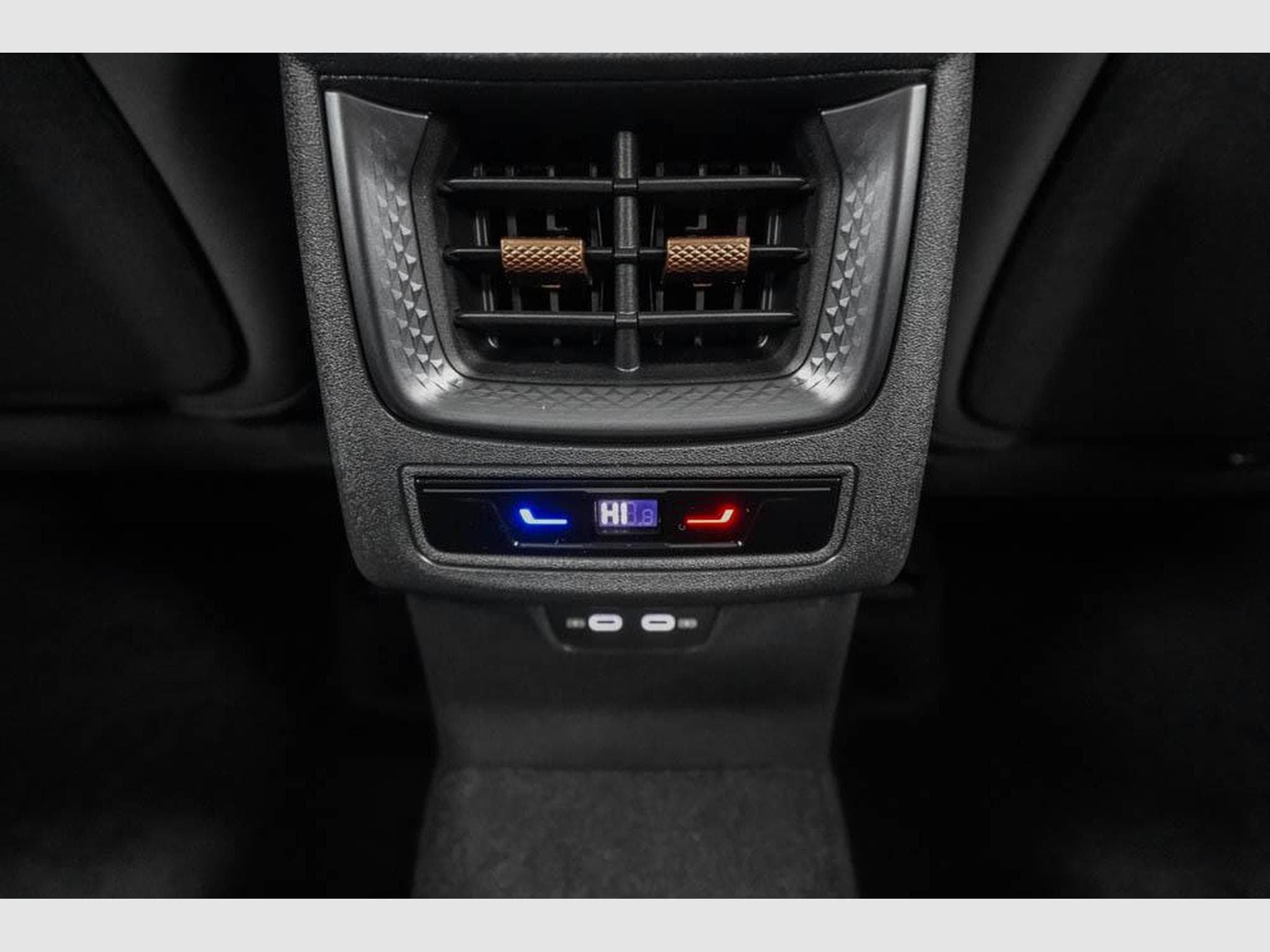 Cupra Terramar 2,0 TSI DSG (2025) - Foto 18