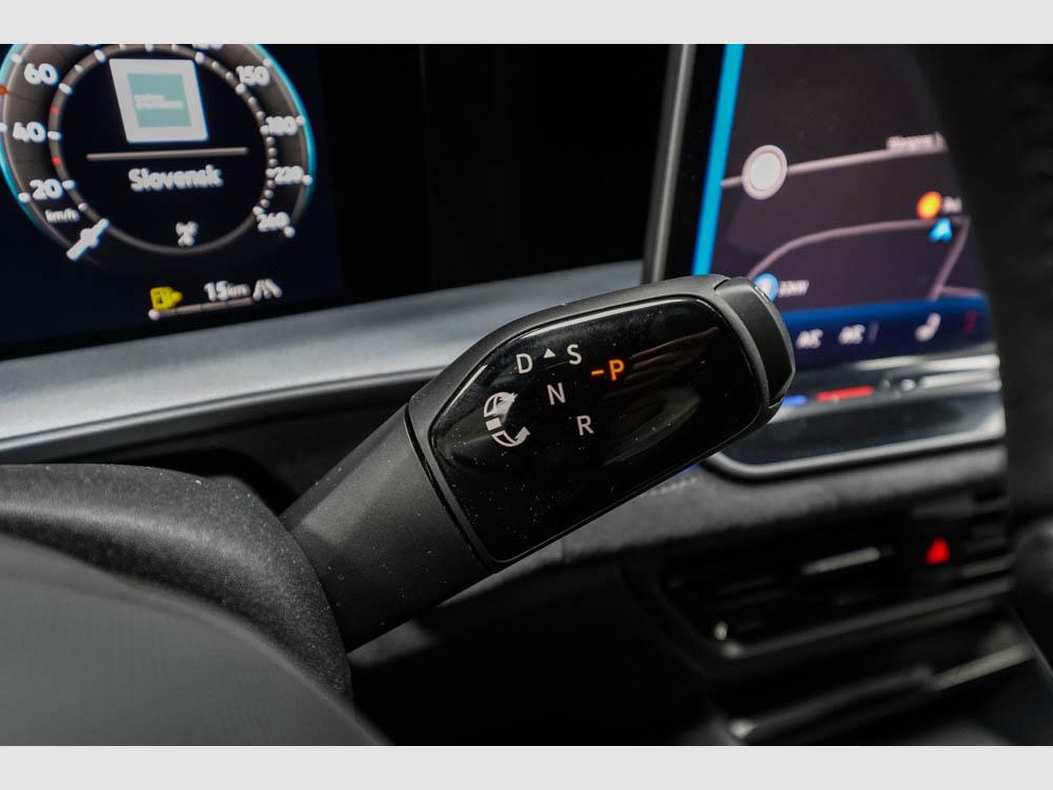 VW Tayron 2,0 TDI DSG (2025) - Foto 11