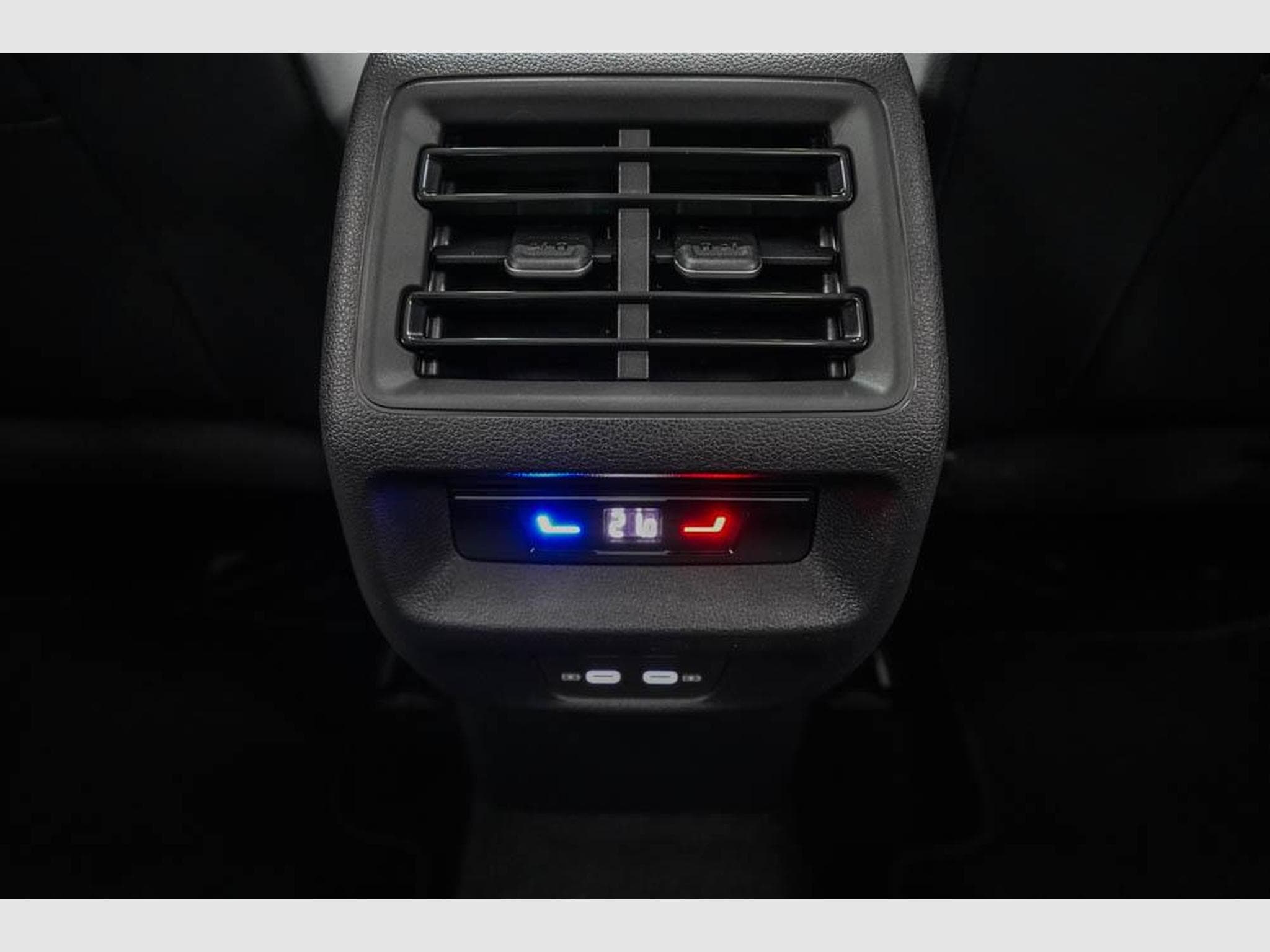 VW Tayron 2,0 TDI DSG (2025) - Foto 18