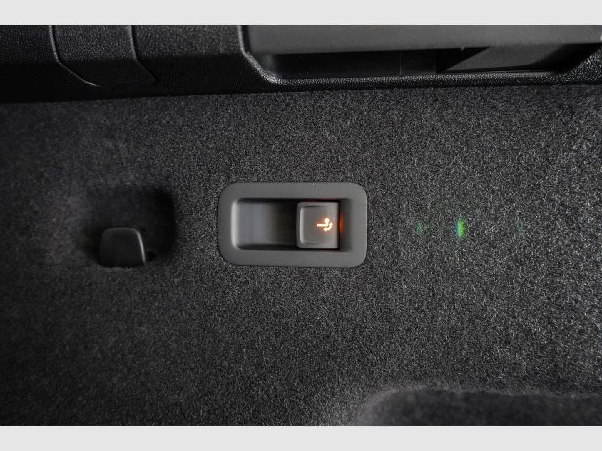 VW Tayron 2,0 TDI DSG (2025) - Foto 22