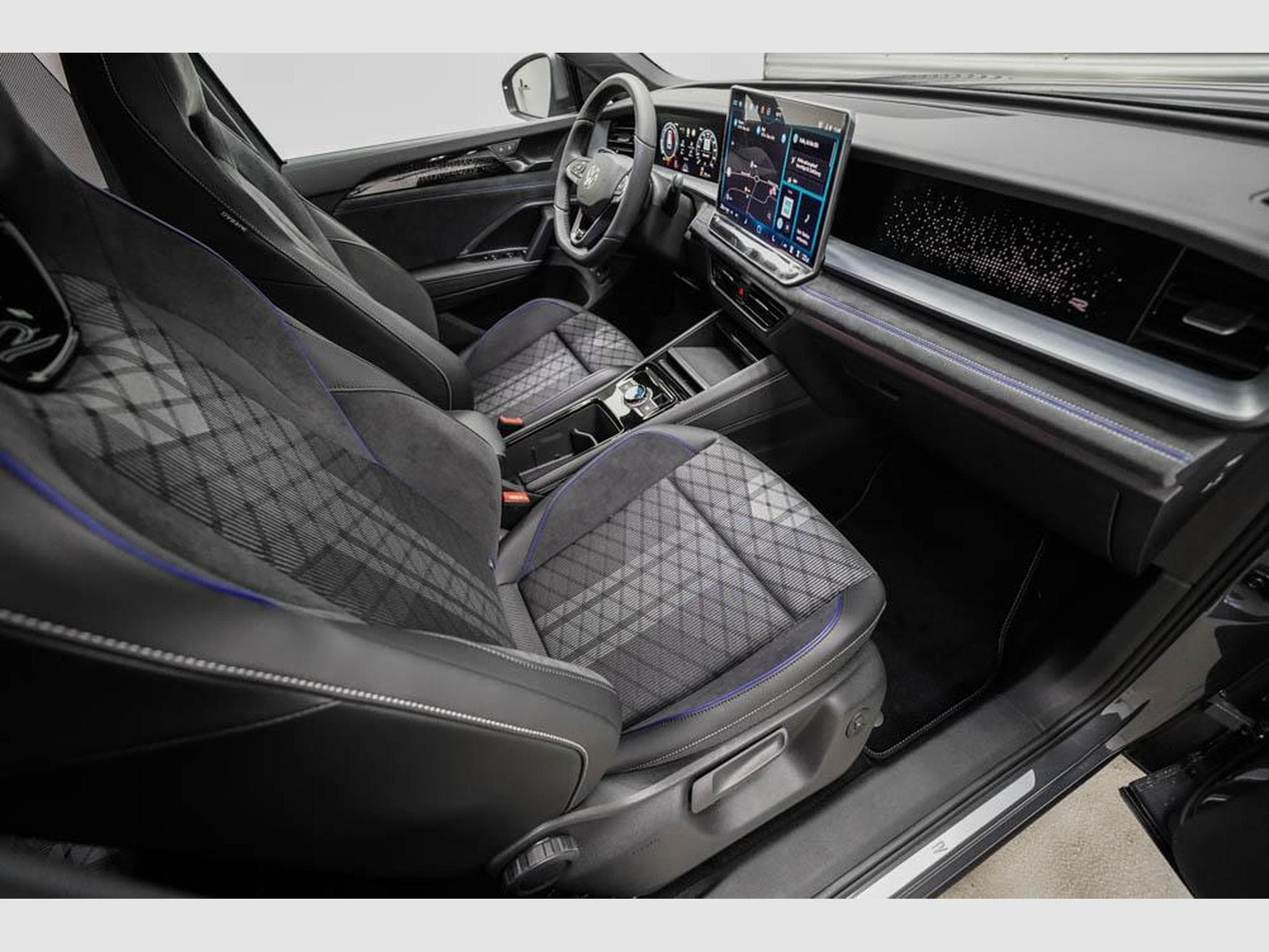 VW Tayron 2,0 TDI DSG (2025) - Foto 24