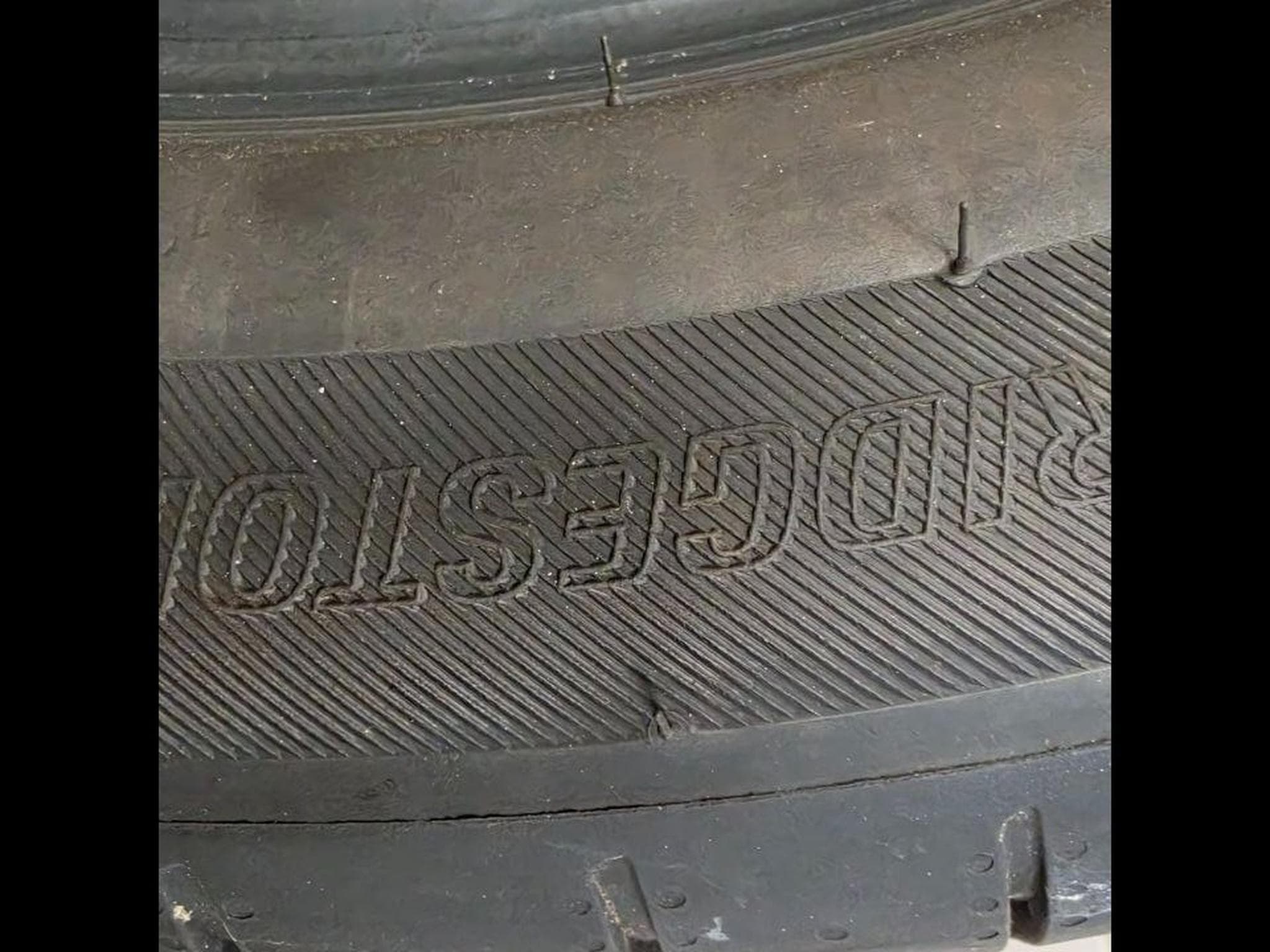 pneus – 19 - Foto 2