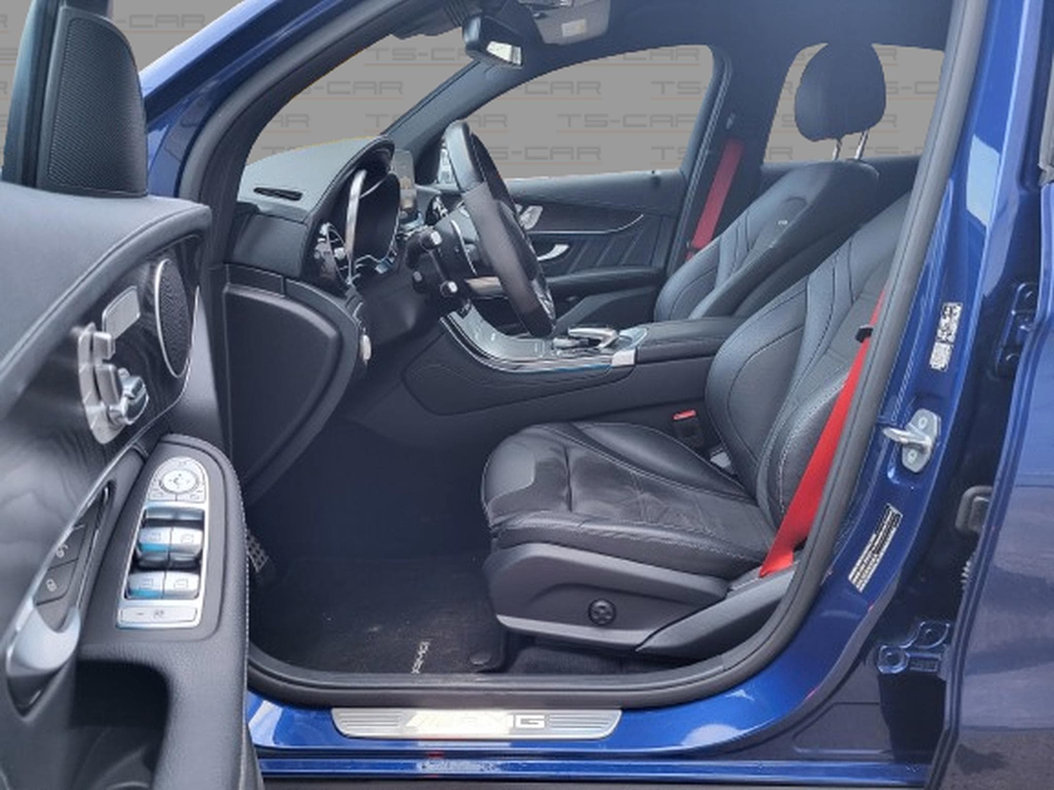 Mercedes GLC 63 AMG Coupé AMG 63 S 4 Matic 510 cv (2018) - Photo 9