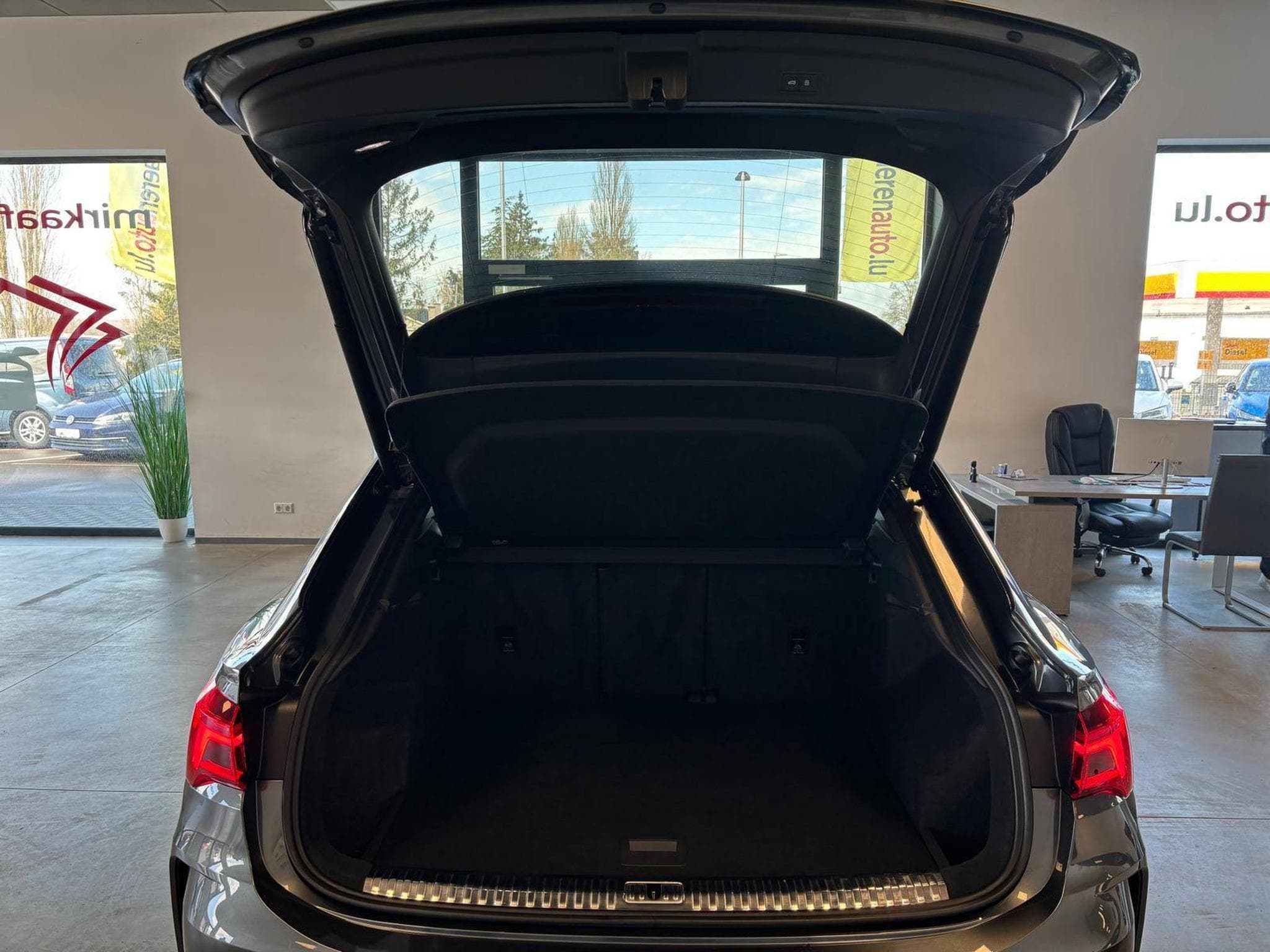 Audi RSQ3 Sportback (2022) - Foto 18