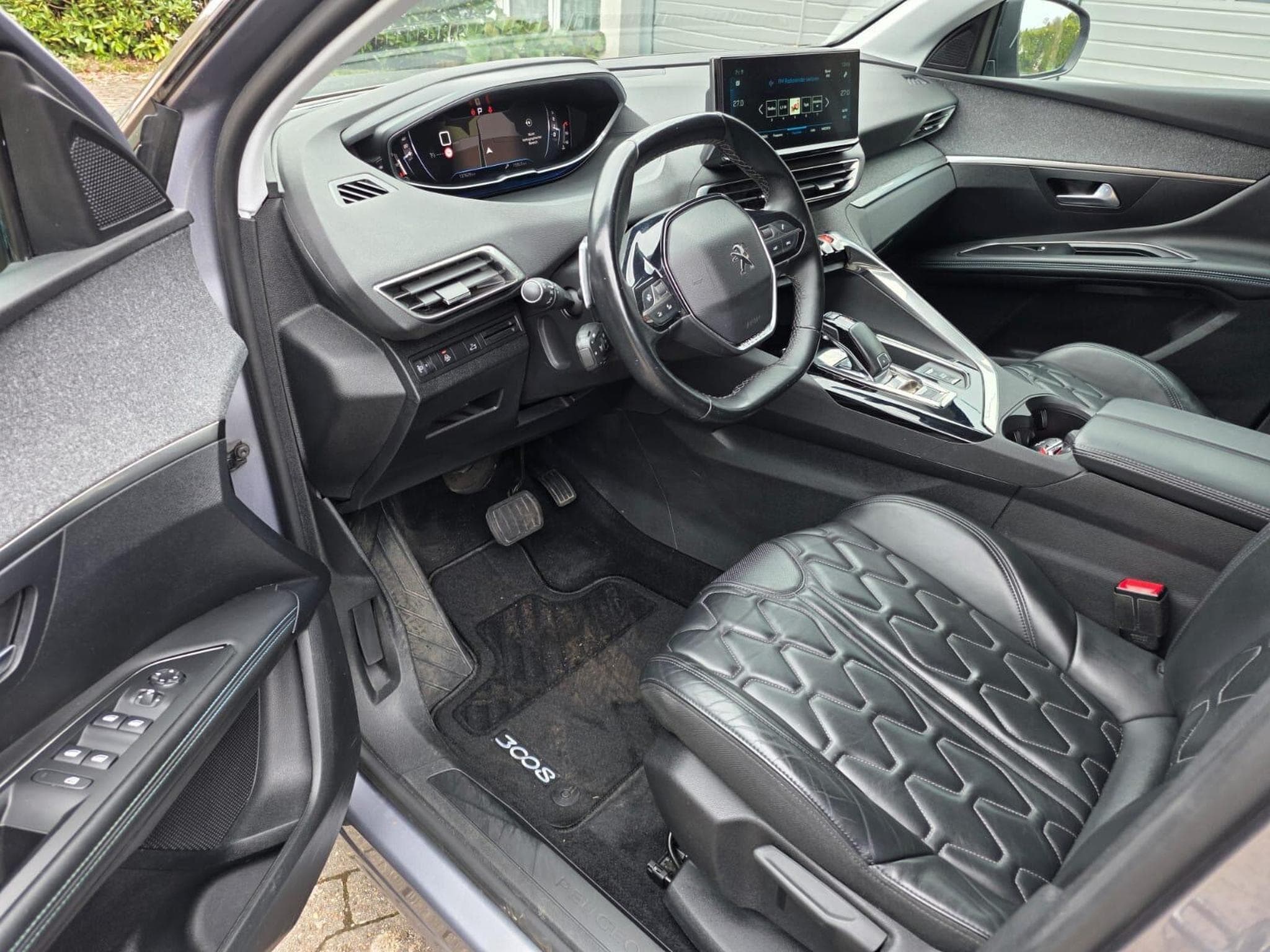 Peugeot 3008 1.5 D Automatique (2022) - Photo 5