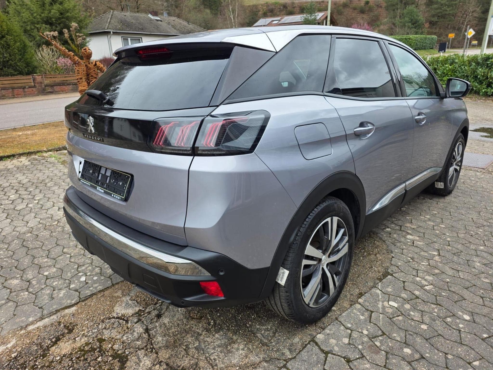 Peugeot 3008 1.5 D Automatique (2022) - Photo 3