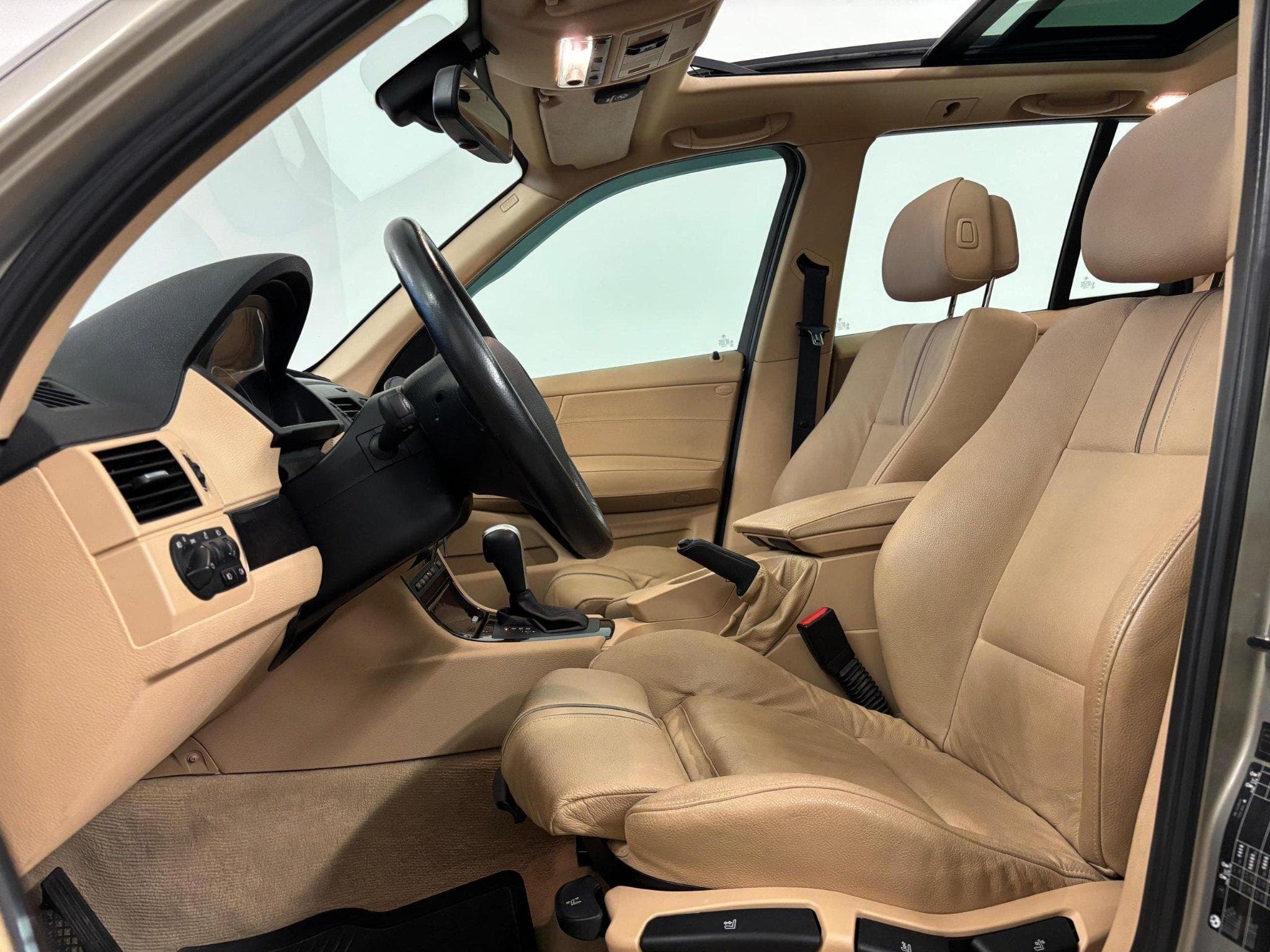 BMW X3 3.0d**NAVI**PANO-DACH**AHK** LEDER**S-HEFT** (2008) - Foto 10