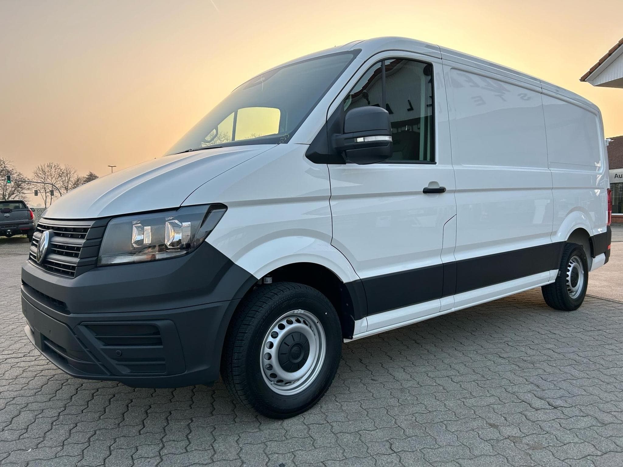 VW Crafter 35 2.0 TDI (2026) - Photo 1