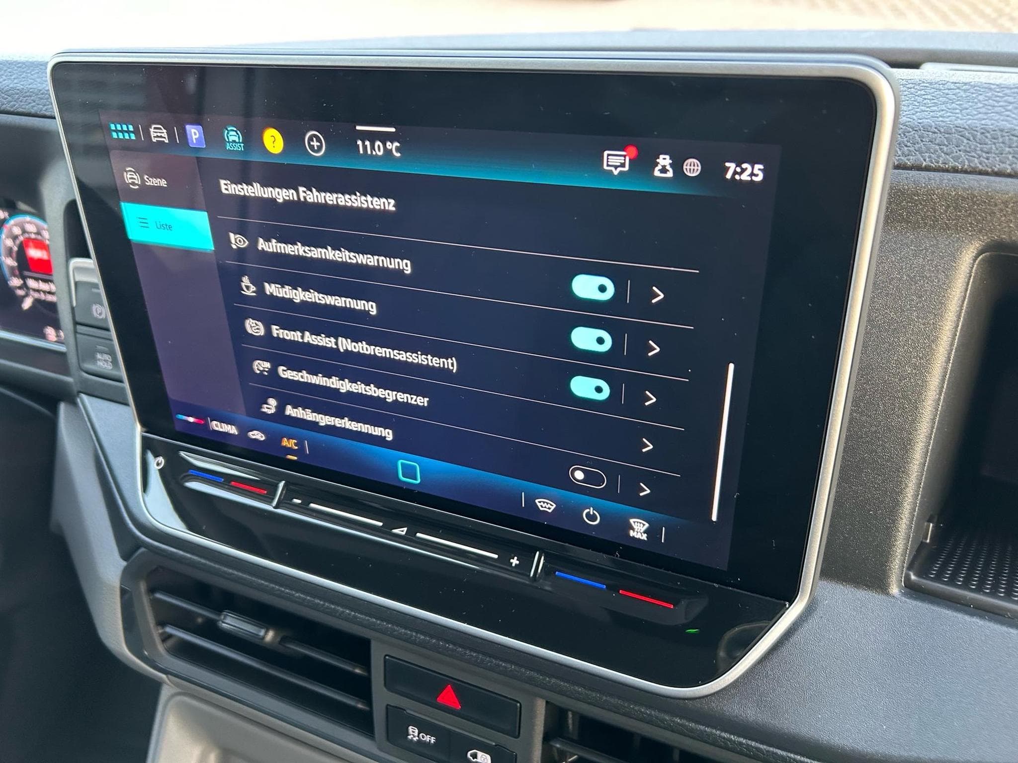 VW Crafter 35 2.0 TDI (2026) - Photo 11