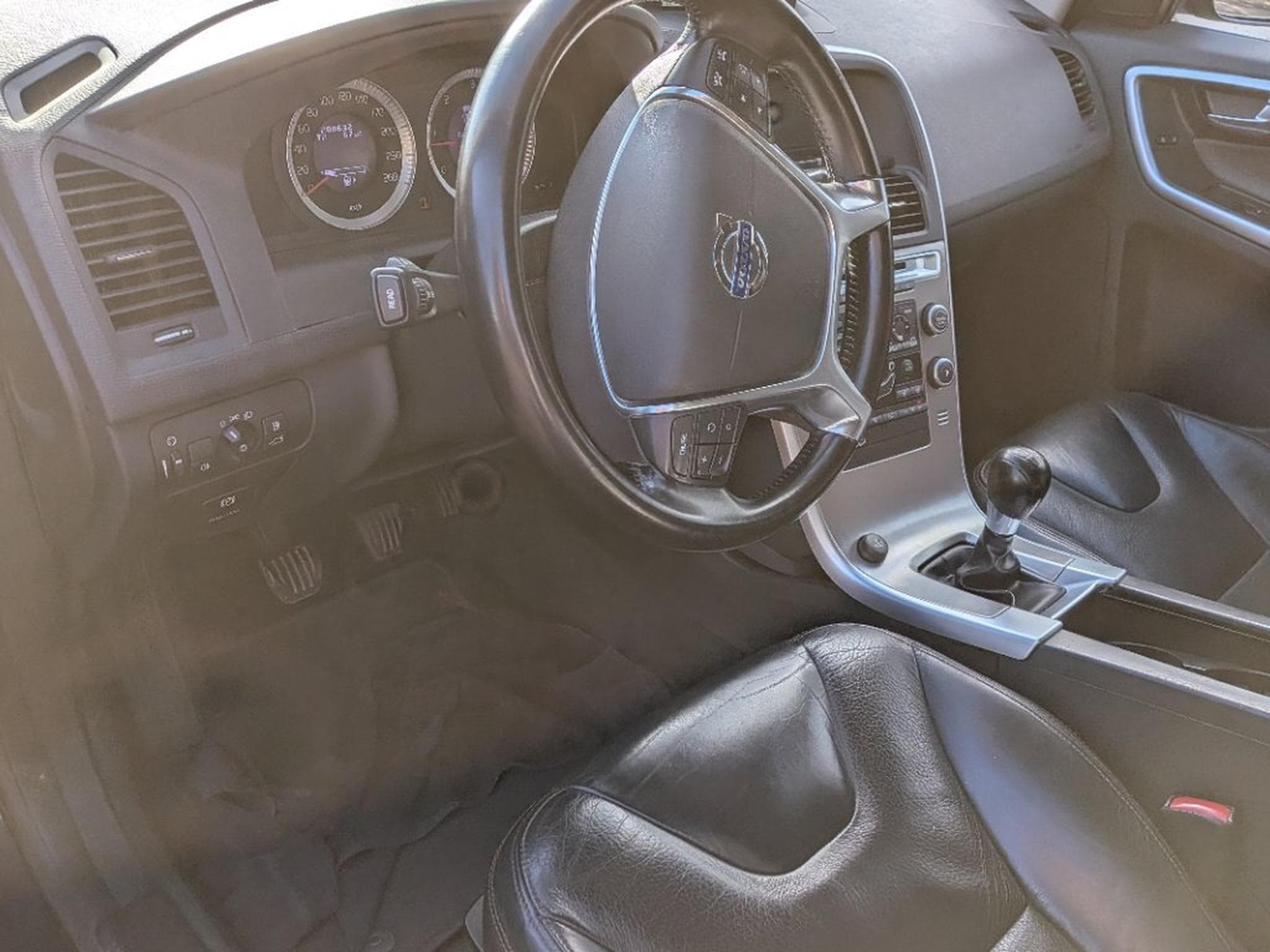 Volvo XC60 D5 (2010) - Photo 2