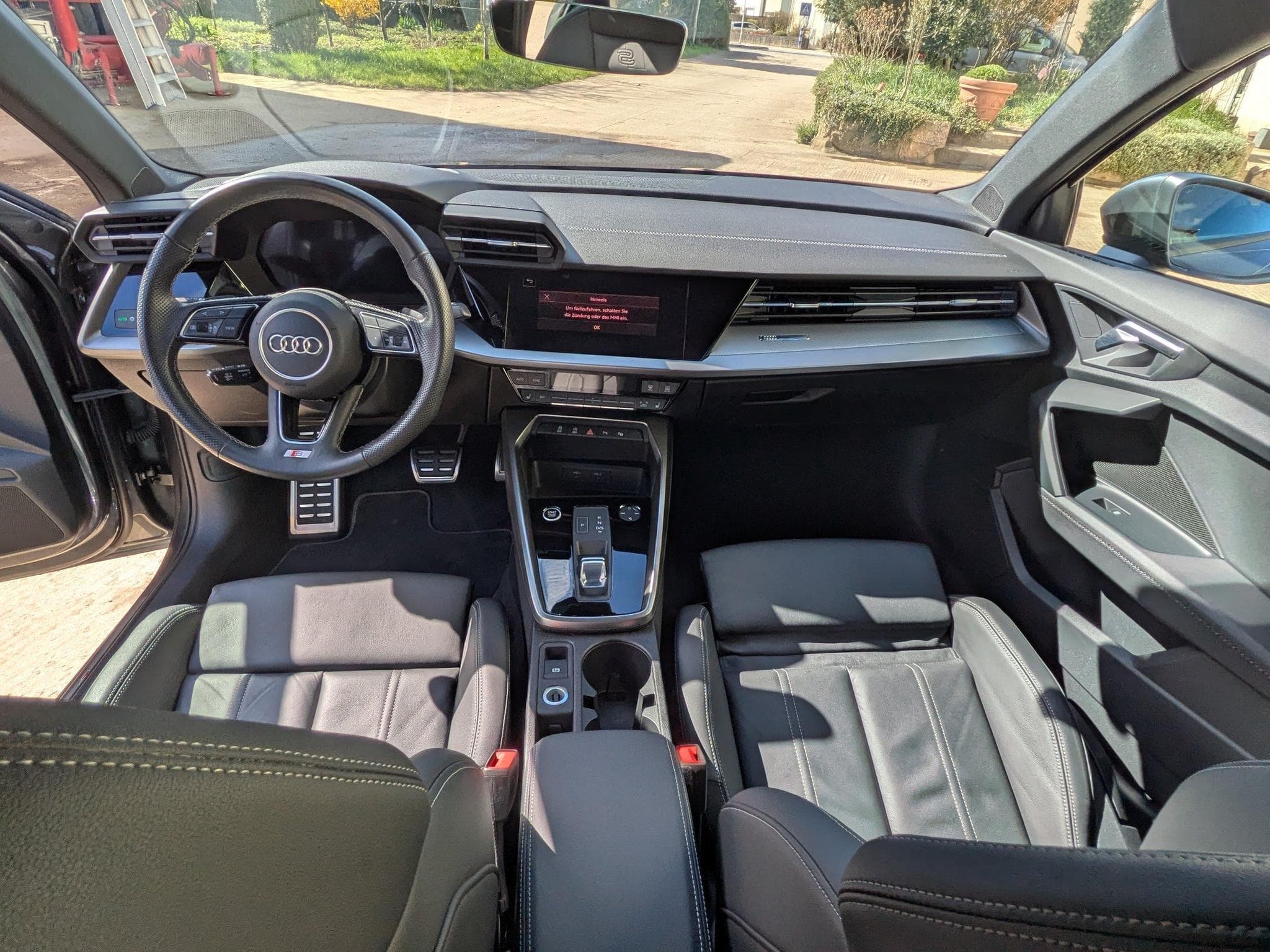 Audi A3 Sportback 35 TDI S-Line (2023) - Photo 11