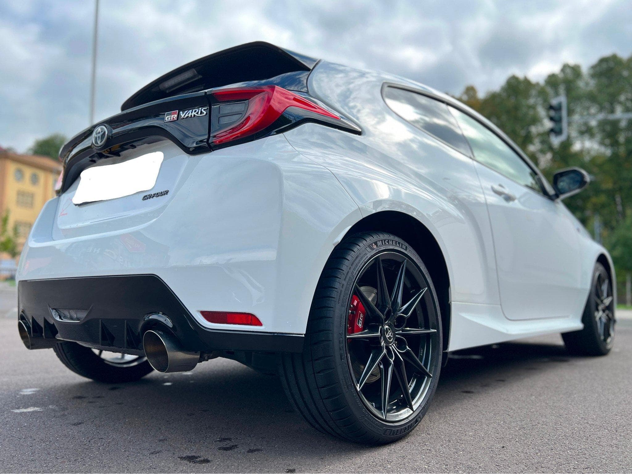 Toyota Yaris GR GR Yaris HPP + Miltek (2024) - Foto 2