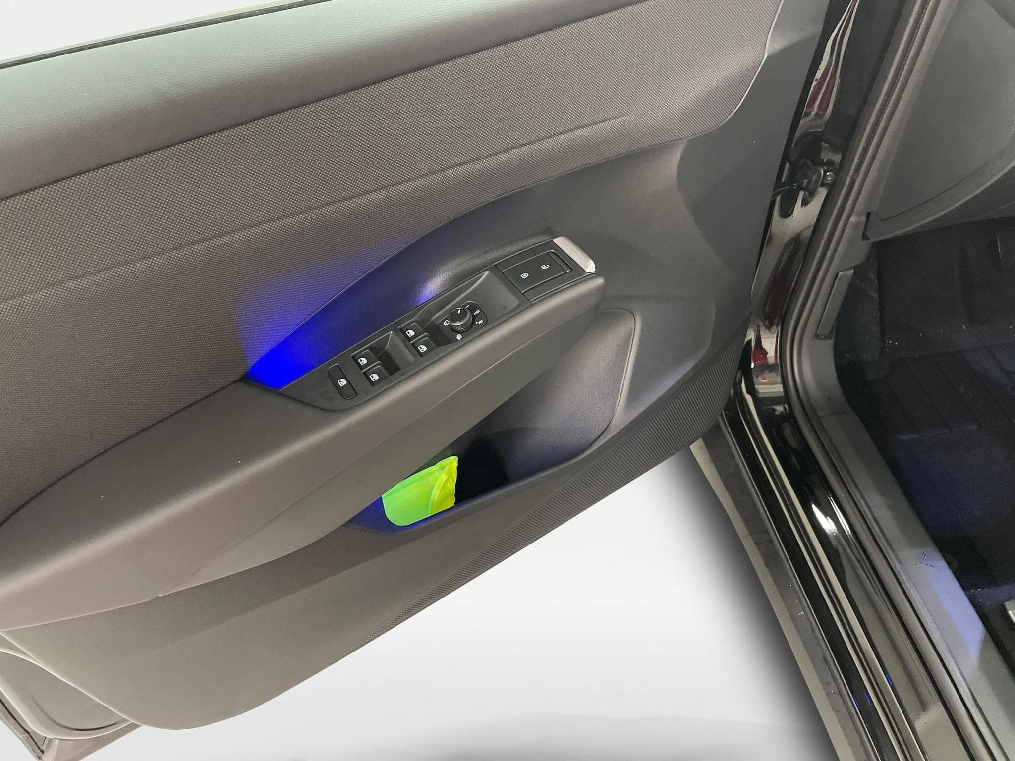 VW T-Roc LIFE (2026) - Foto 16