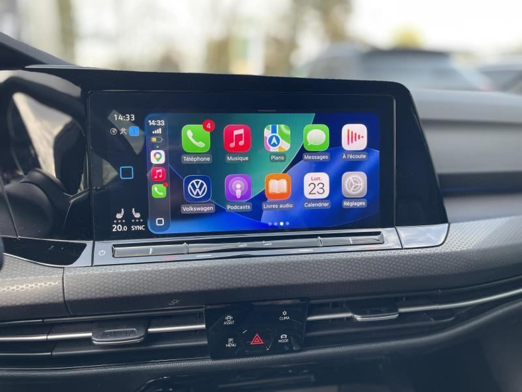 VW Golf 8 GTI 2.0 TSI DSG7 (2024) - Photo 10