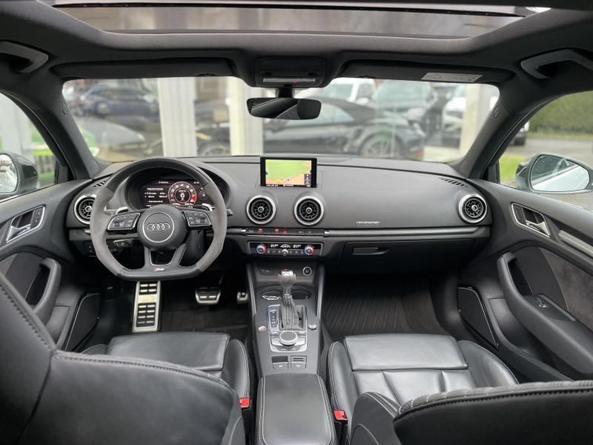 Audi RS3 Sportback 2.5 TFSI Quattro S-Tronic (2020) - Foto 12