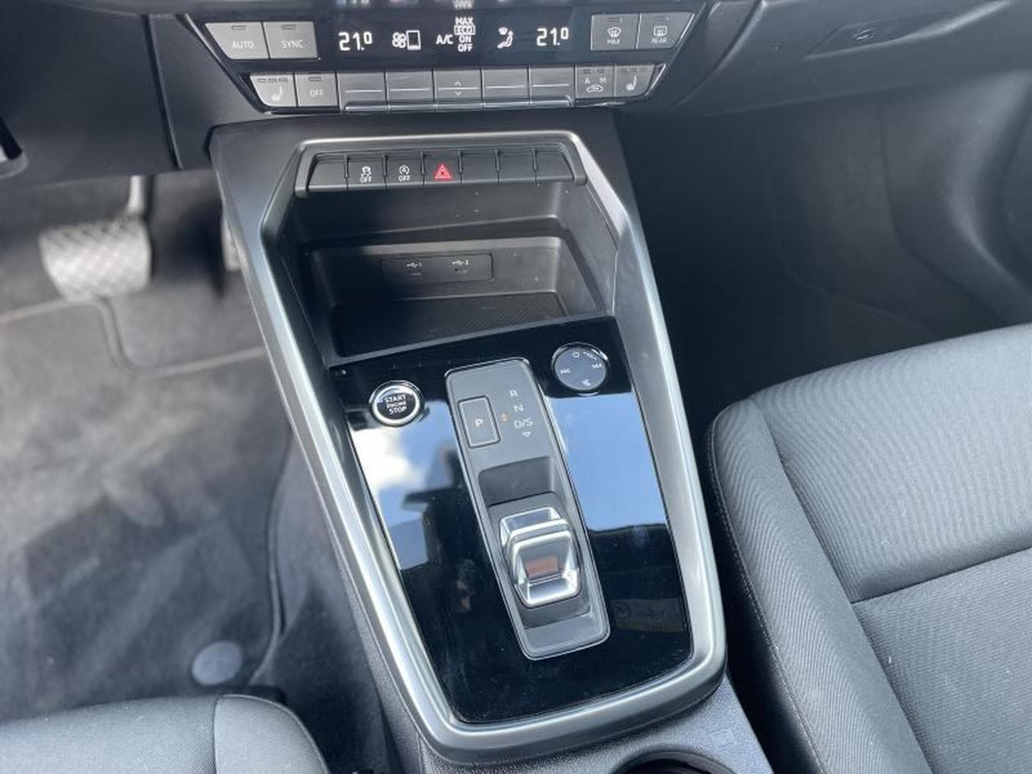 Audi A3 Limousine 30 TFSI S-Tronic (2022) - Foto 9