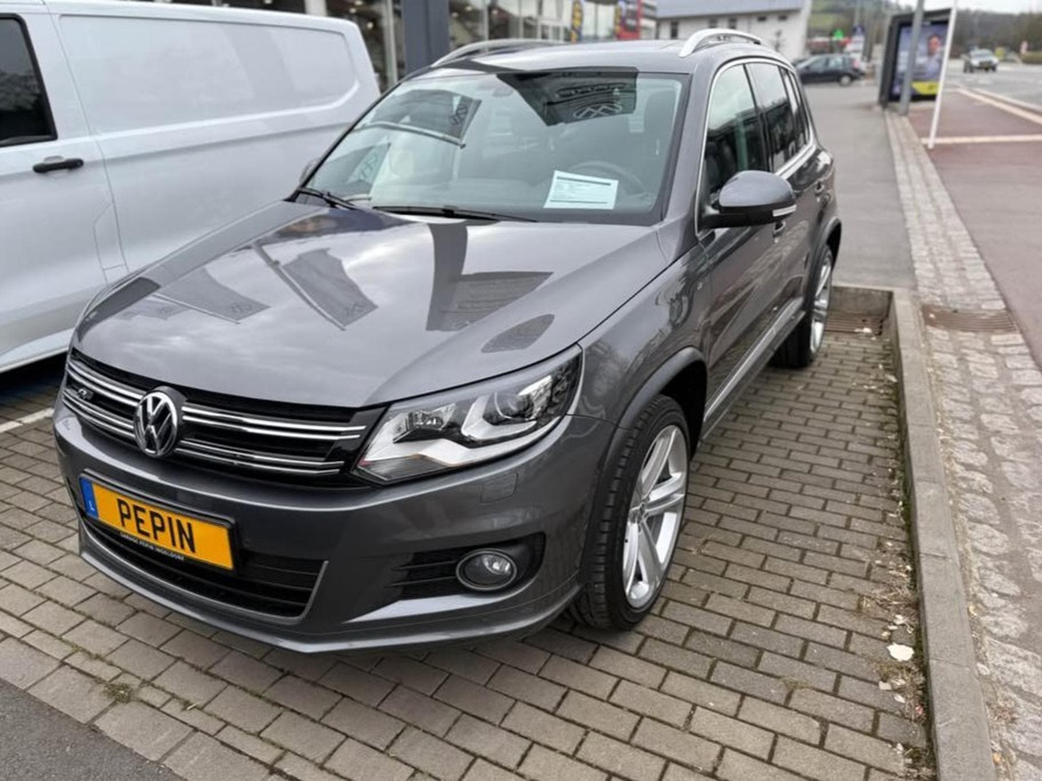 VW Tiguan 4MOTION SPORT&STYLE (2016) - Photo 1