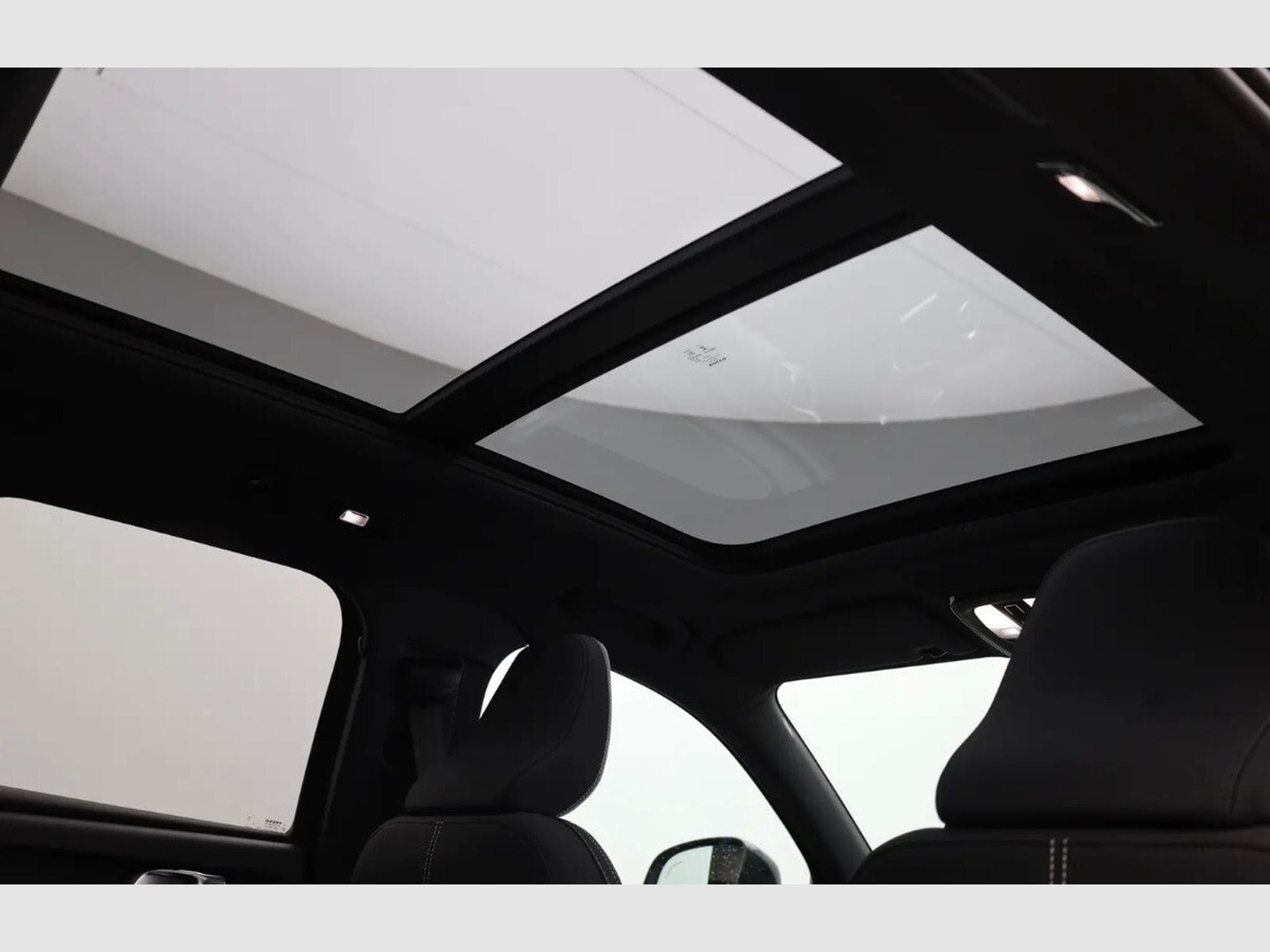 Volvo XC40 (2026) - Photo 9