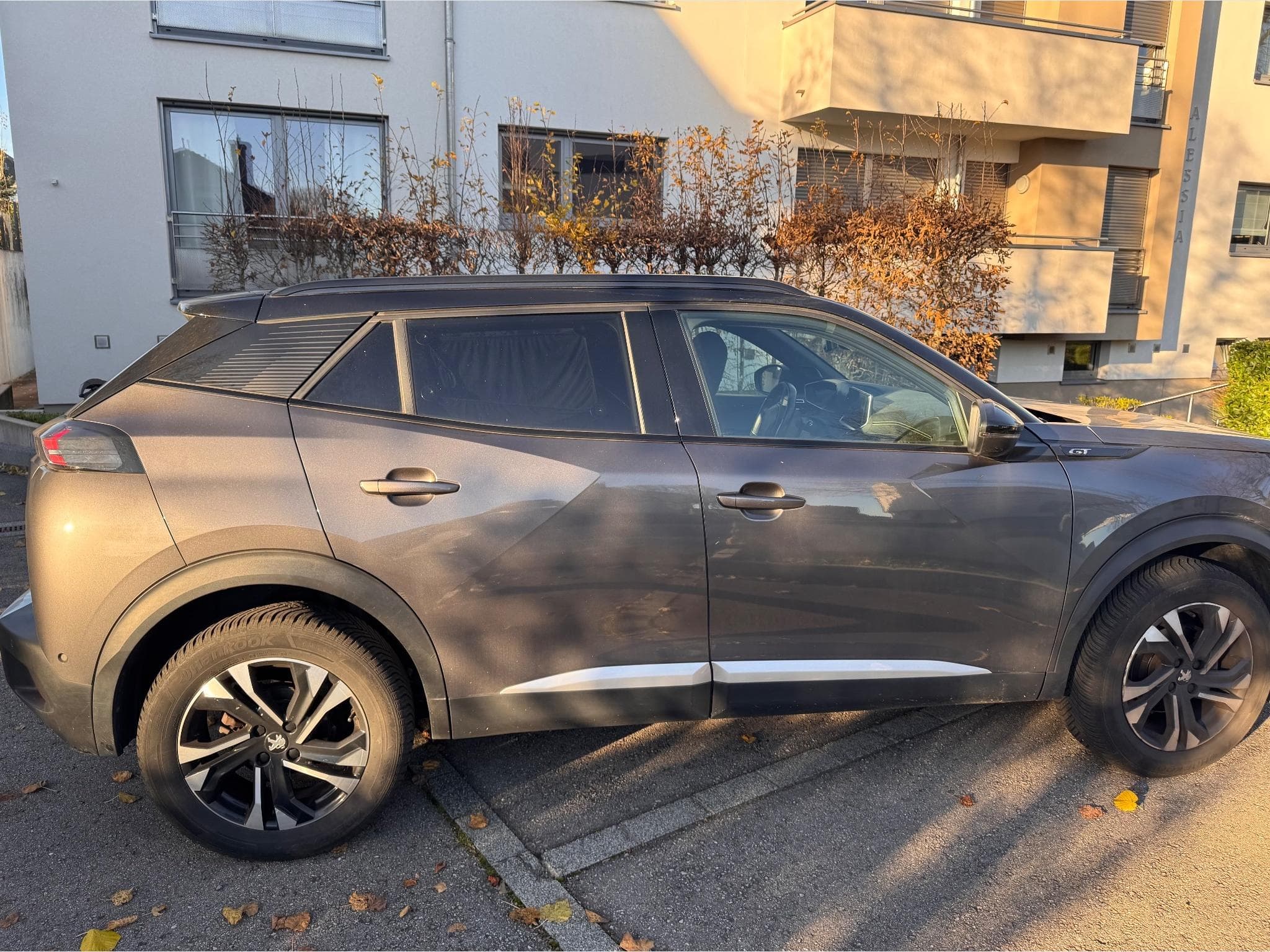 Peugeot 2008 GT Line (2021) - Foto 2
